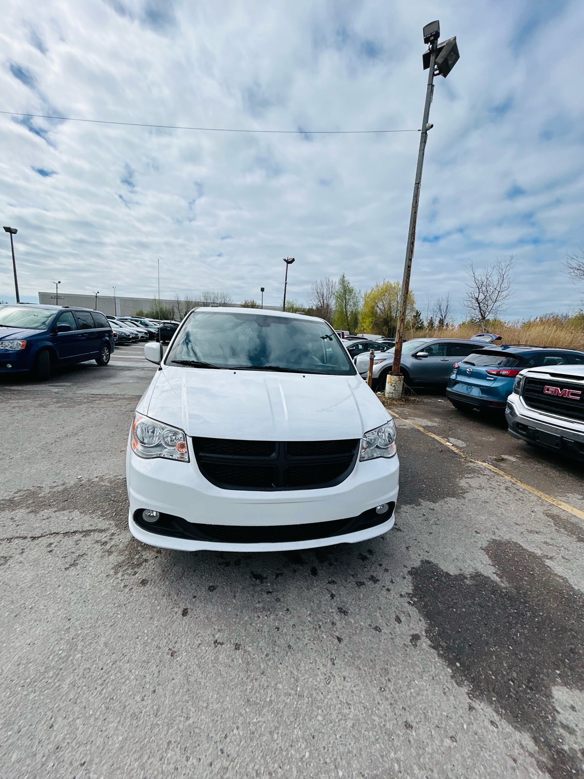 /hakimautosale/2020-Dodge-GrandCaravan-9703489577963025.jpg