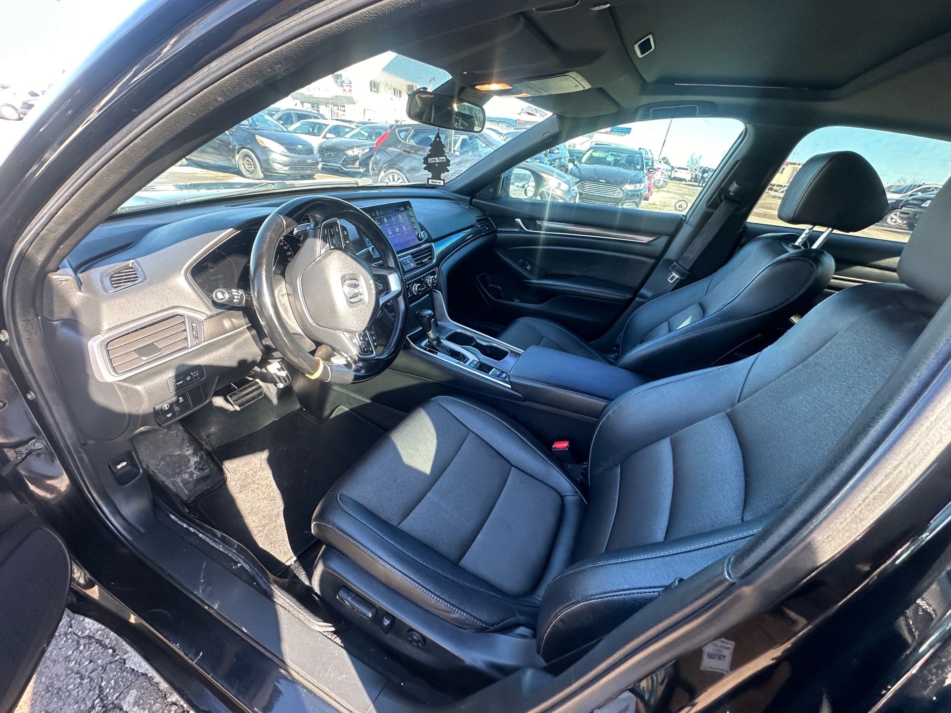 /hakimautosale/2020-Honda-Accord-0025427704049725275.jpg