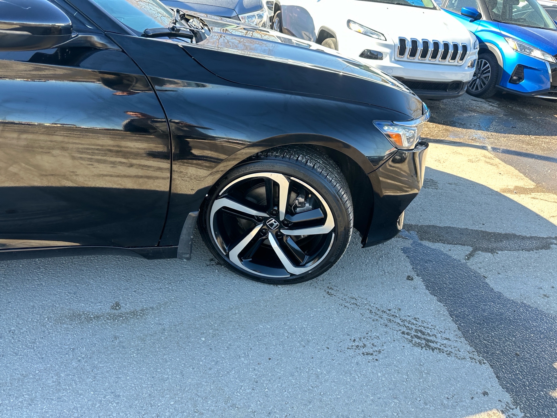 /hakimautosale/2020-Honda-Accord-696888418226215.jpg