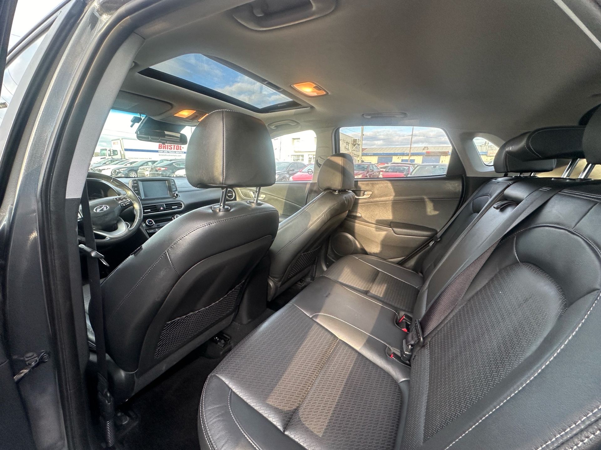 /hakimautosale/2020-Hyundai-Kona-03477808238360347.jpg