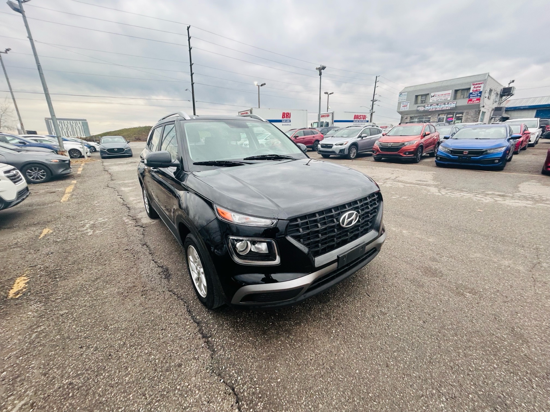 /hakimautosale/2020-Hyundai-Venue-16229476115157948.jpg