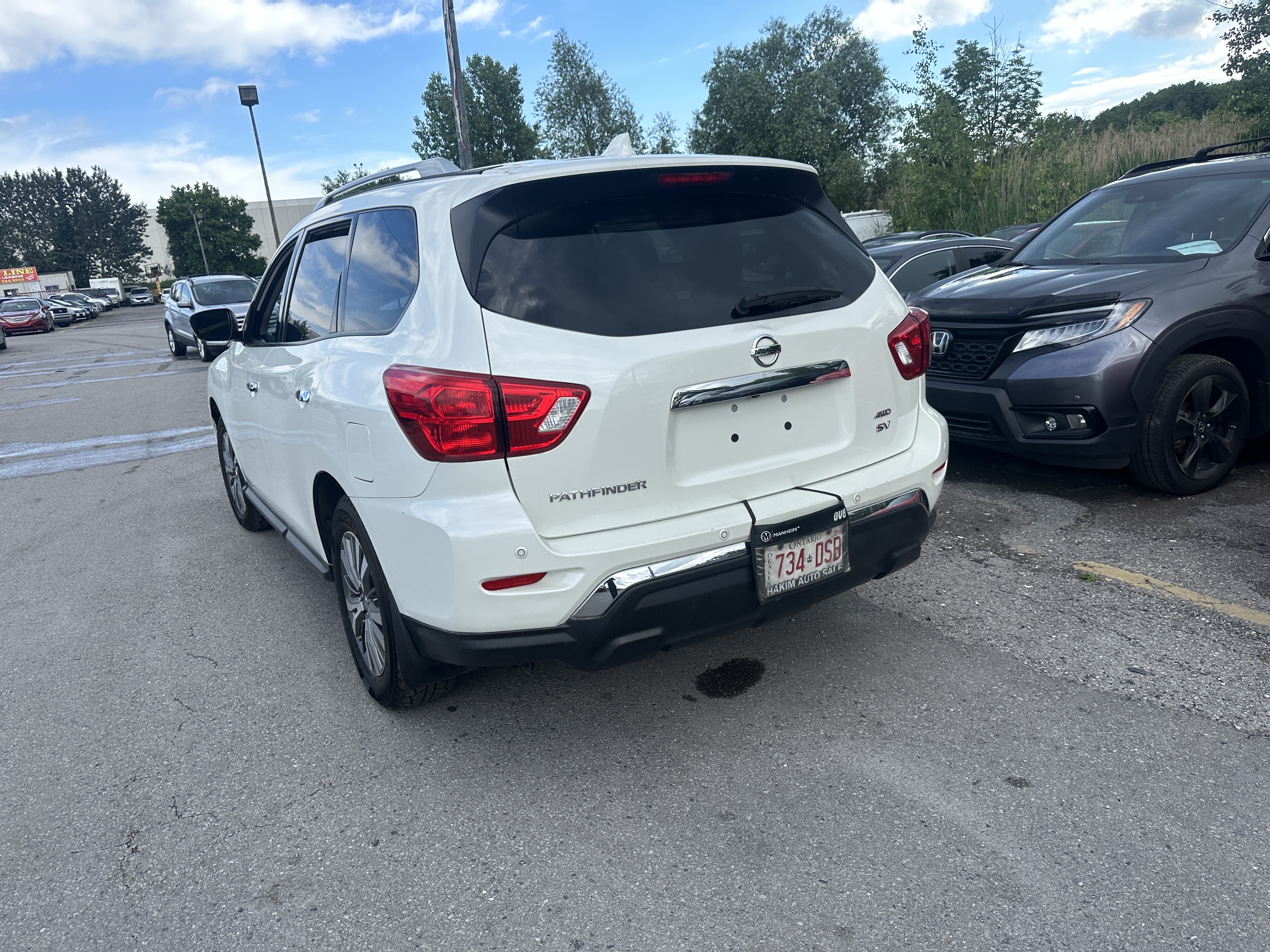 /hakimautosale/2020-Nissan-Pathfinder-005258805934794886.jpg