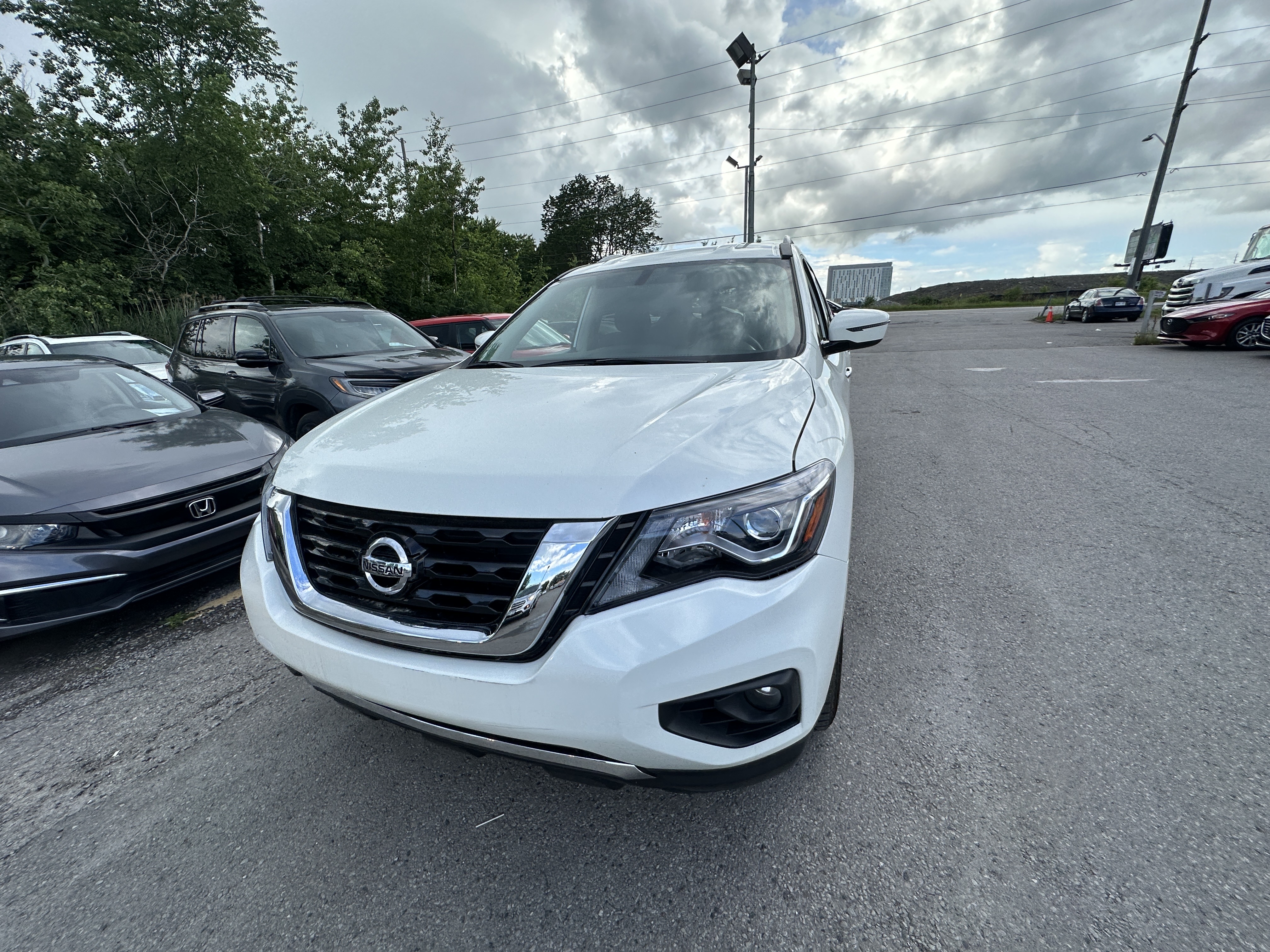 /hakimautosale/2020-Nissan-Pathfinder-15605959759209798.jpg