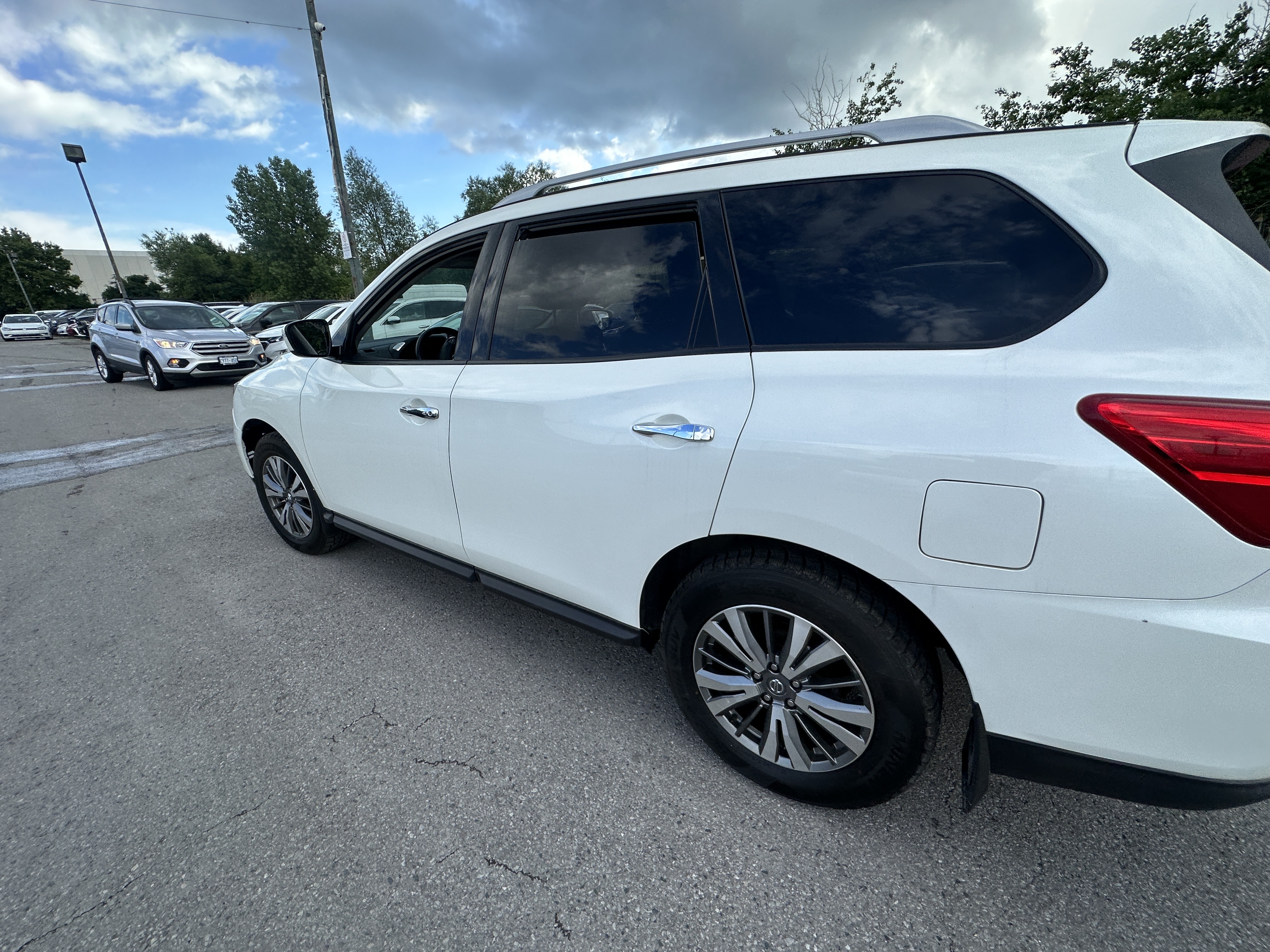 /hakimautosale/2020-Nissan-Pathfinder-24308533673600374.jpg