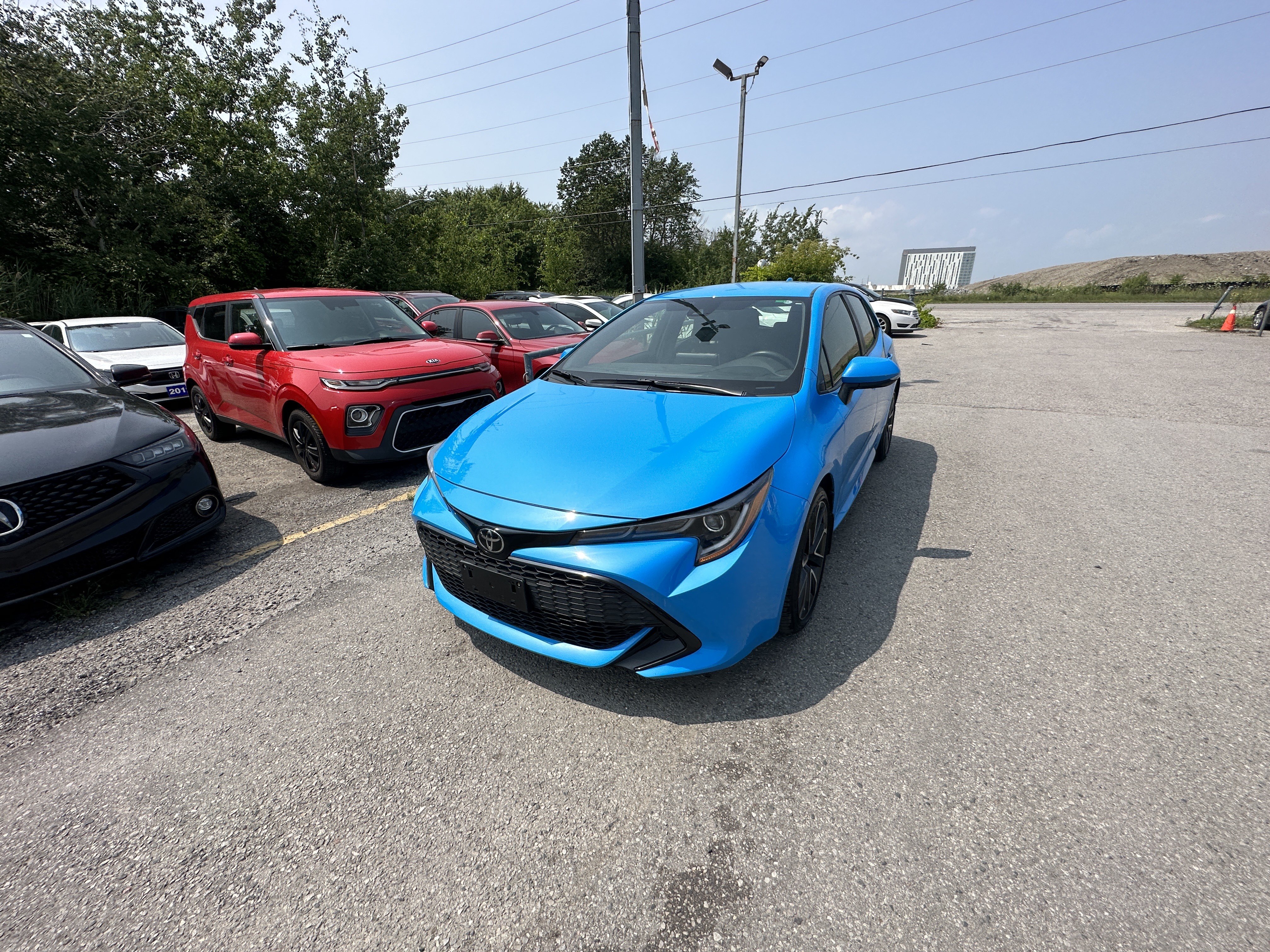 /hakimautosale/2020-Toyota-CorollaHatchback-025948156811218315.jpg