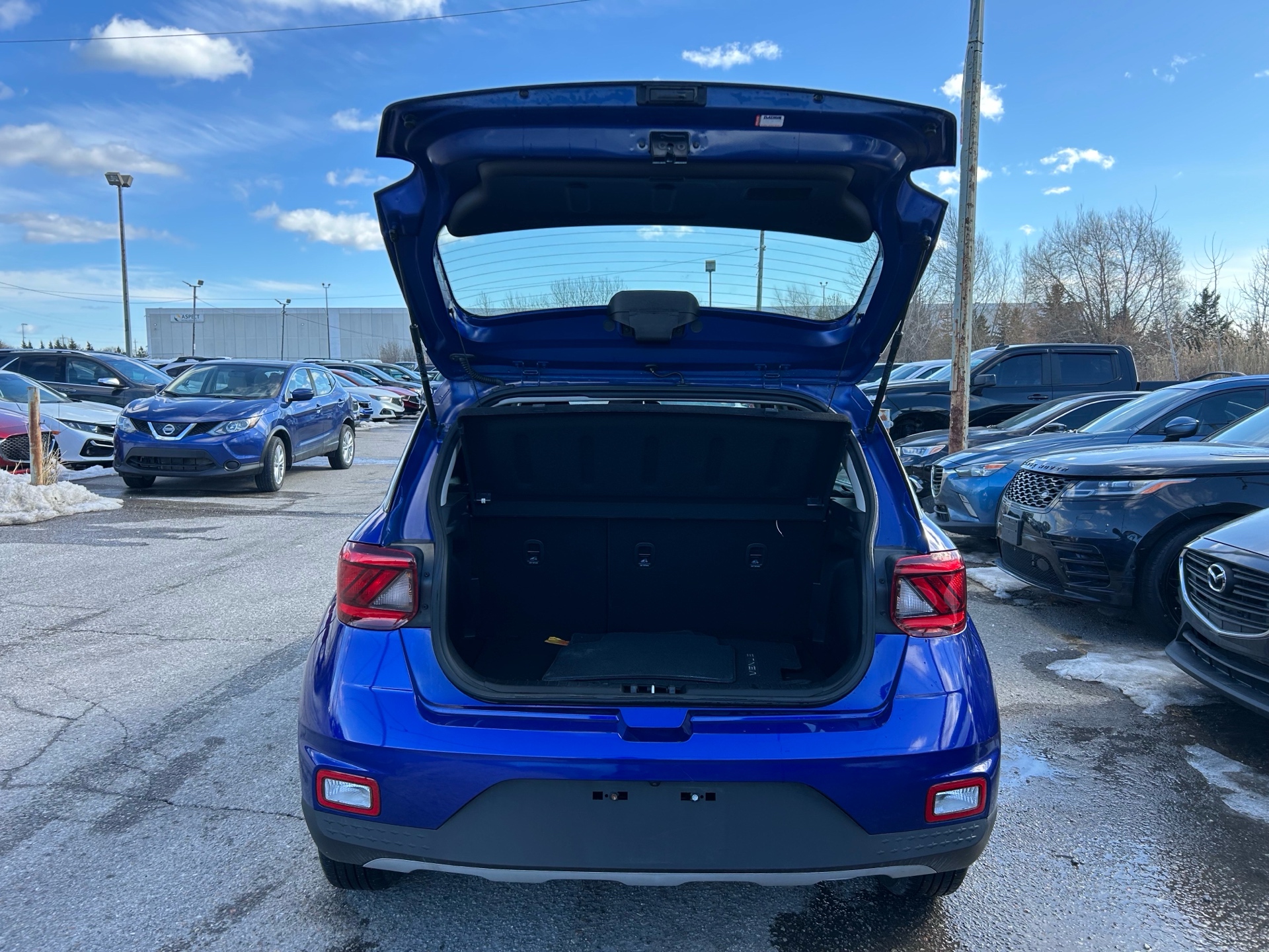 /hakimautosale/2021-Hyundai-Venue-28031369196868594.jpg