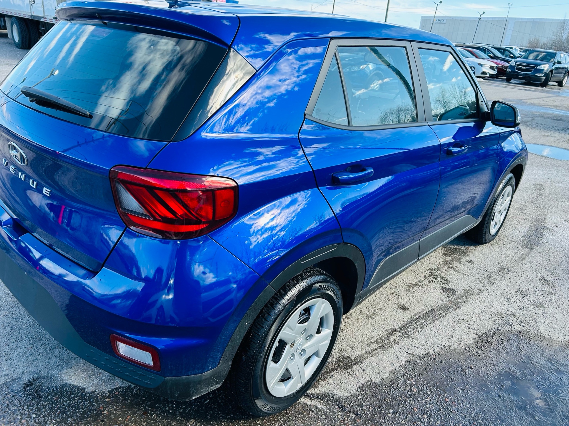 /hakimautosale/2021-Hyundai-Venue-6587350469230508.jpg
