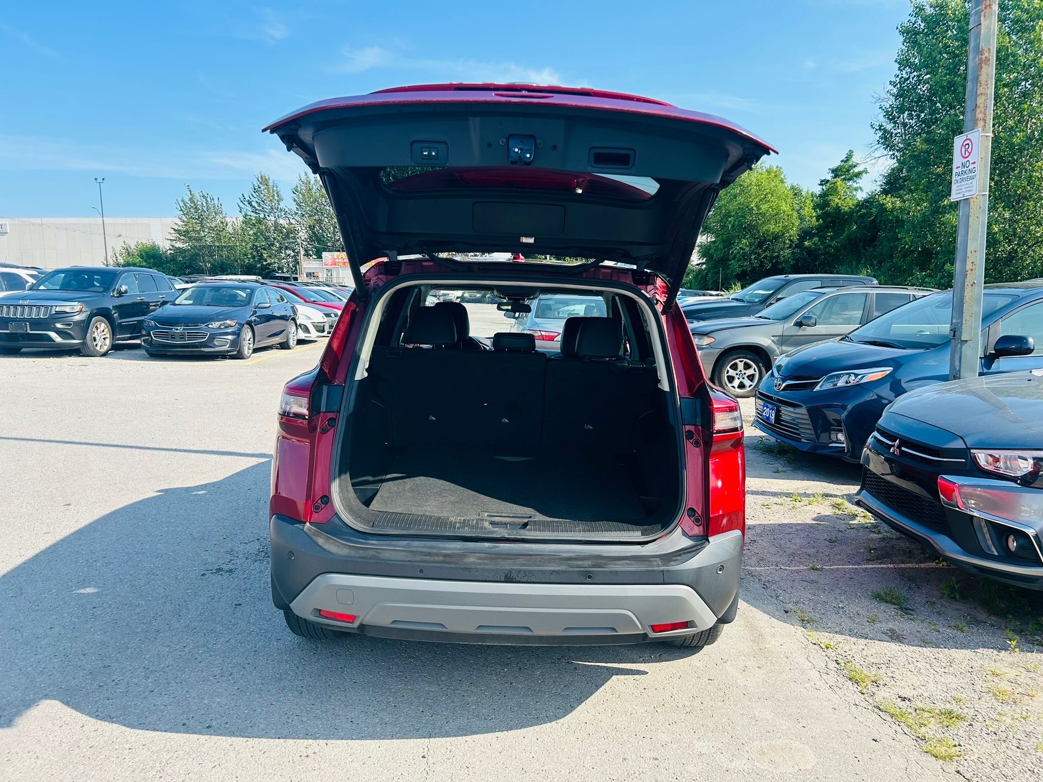 /hakimautosale/2021-Nissan-Rogue-7428743123424562.jpg