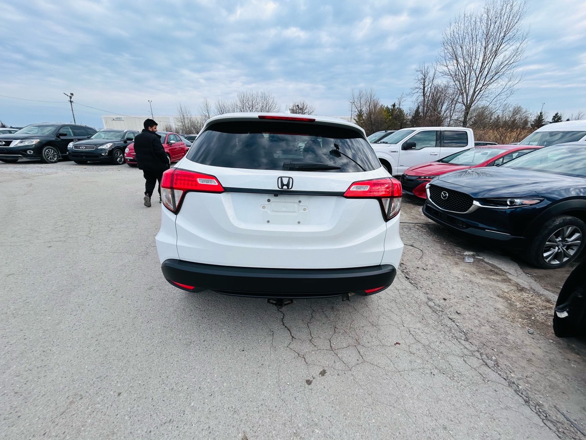 /hakimautosale/2022-Honda-HR-V-45694078891902823.jpg