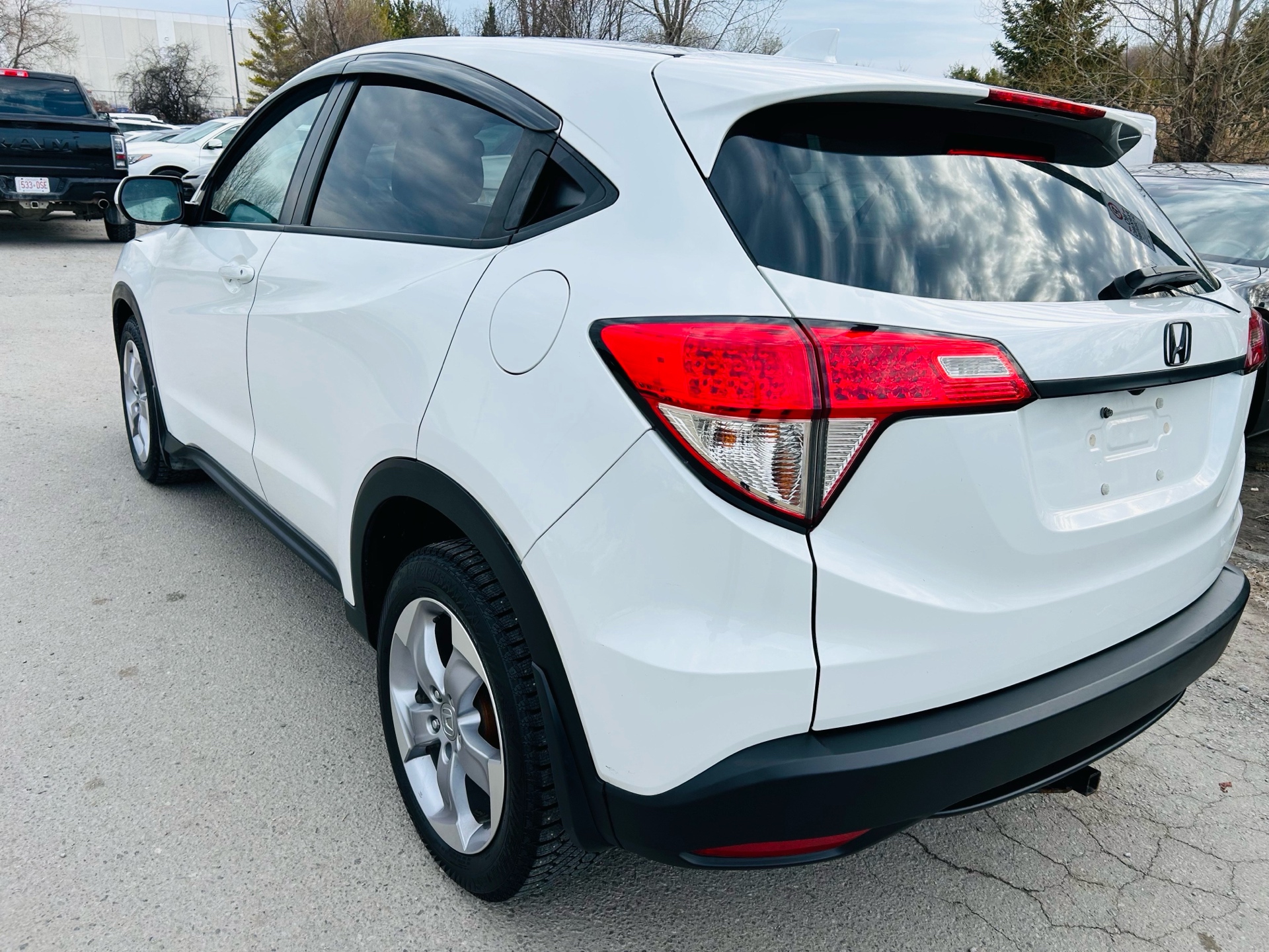 /hakimautosale/2022-Honda-HR-V-7050507204043166.jpg