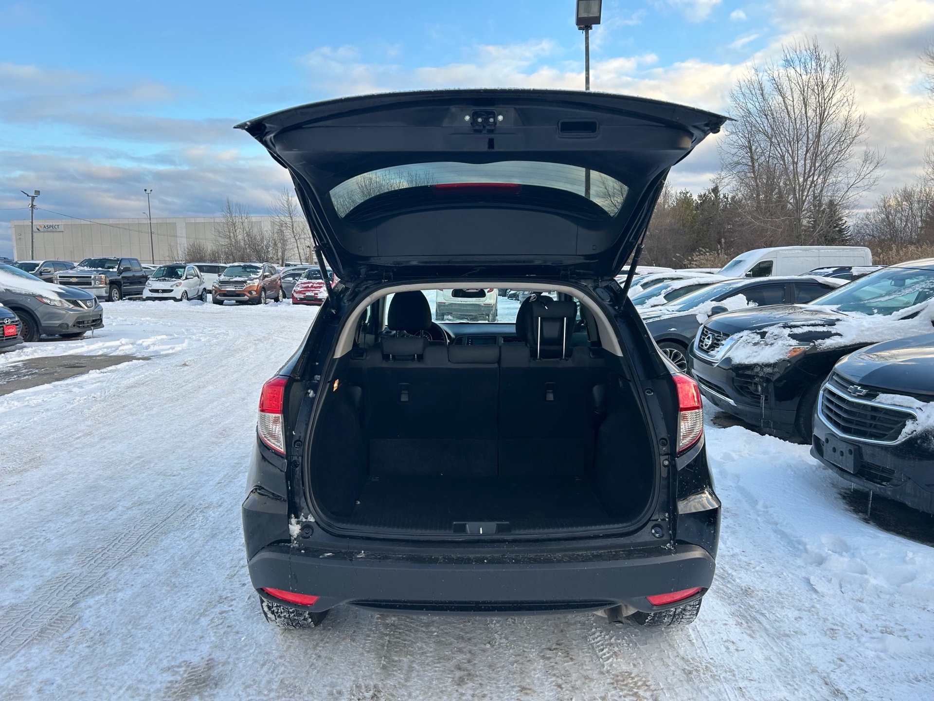 /hakimautosale/2022-Honda-HR-V-787631833525031.jpg