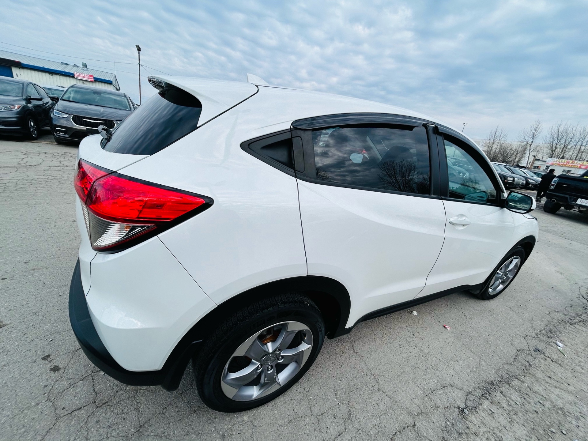 /hakimautosale/2022-Honda-HR-V-810477526085359.jpg