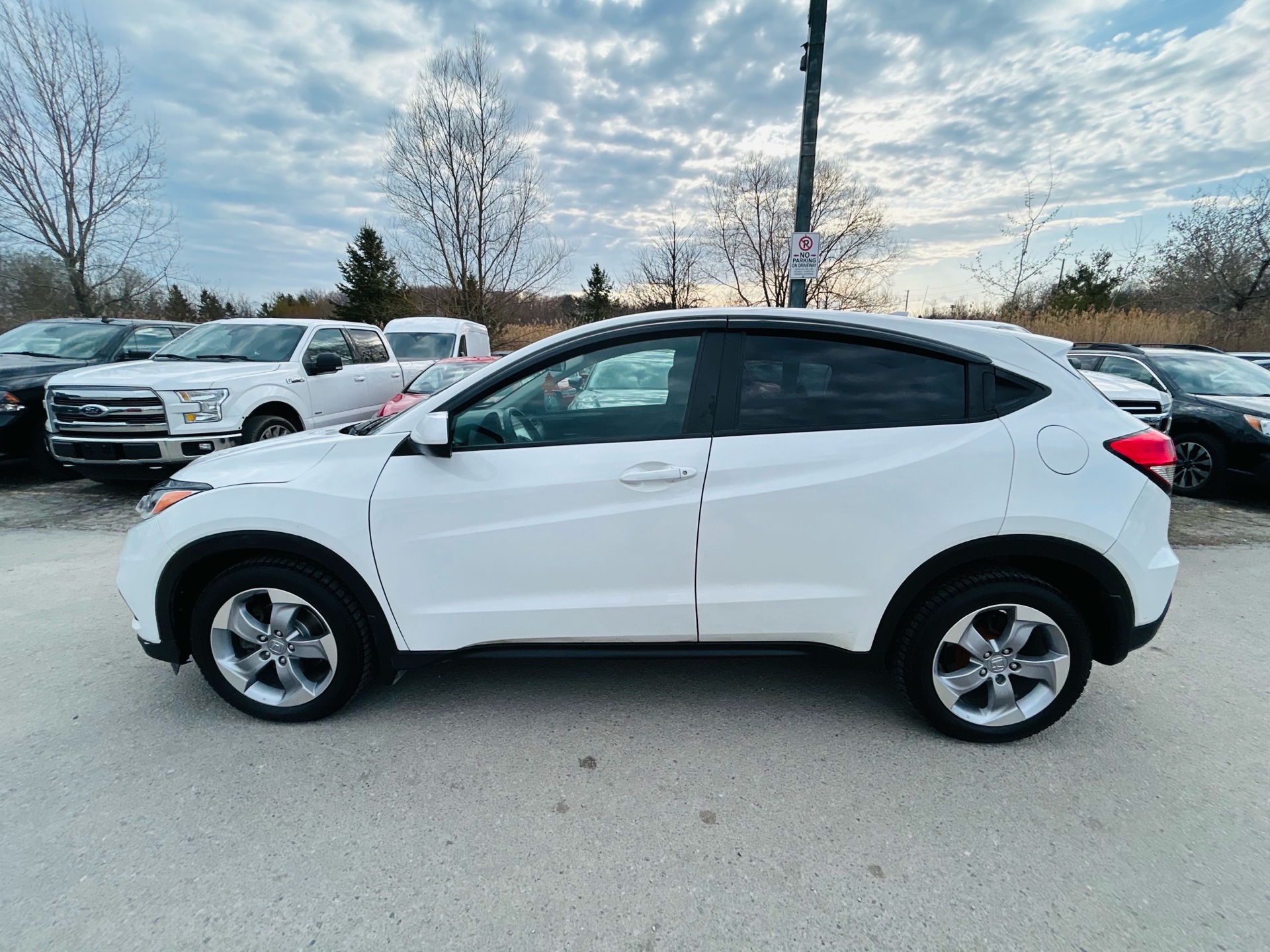 /hakimautosale/2022-Honda-HR-V-9093440916524733.jpg