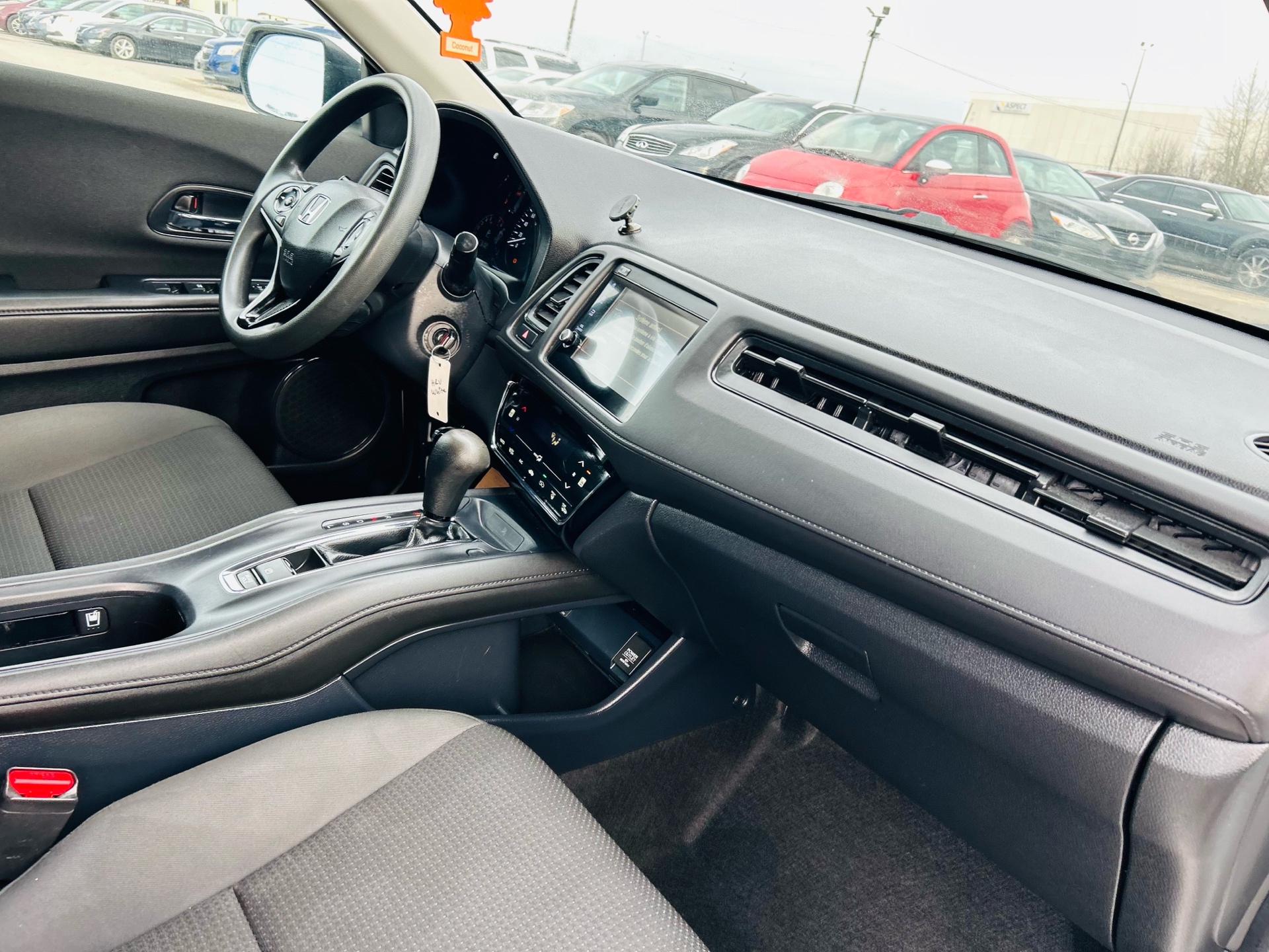 /hakimautosale/2022-Honda-HR-V-9884960830833984.jpg