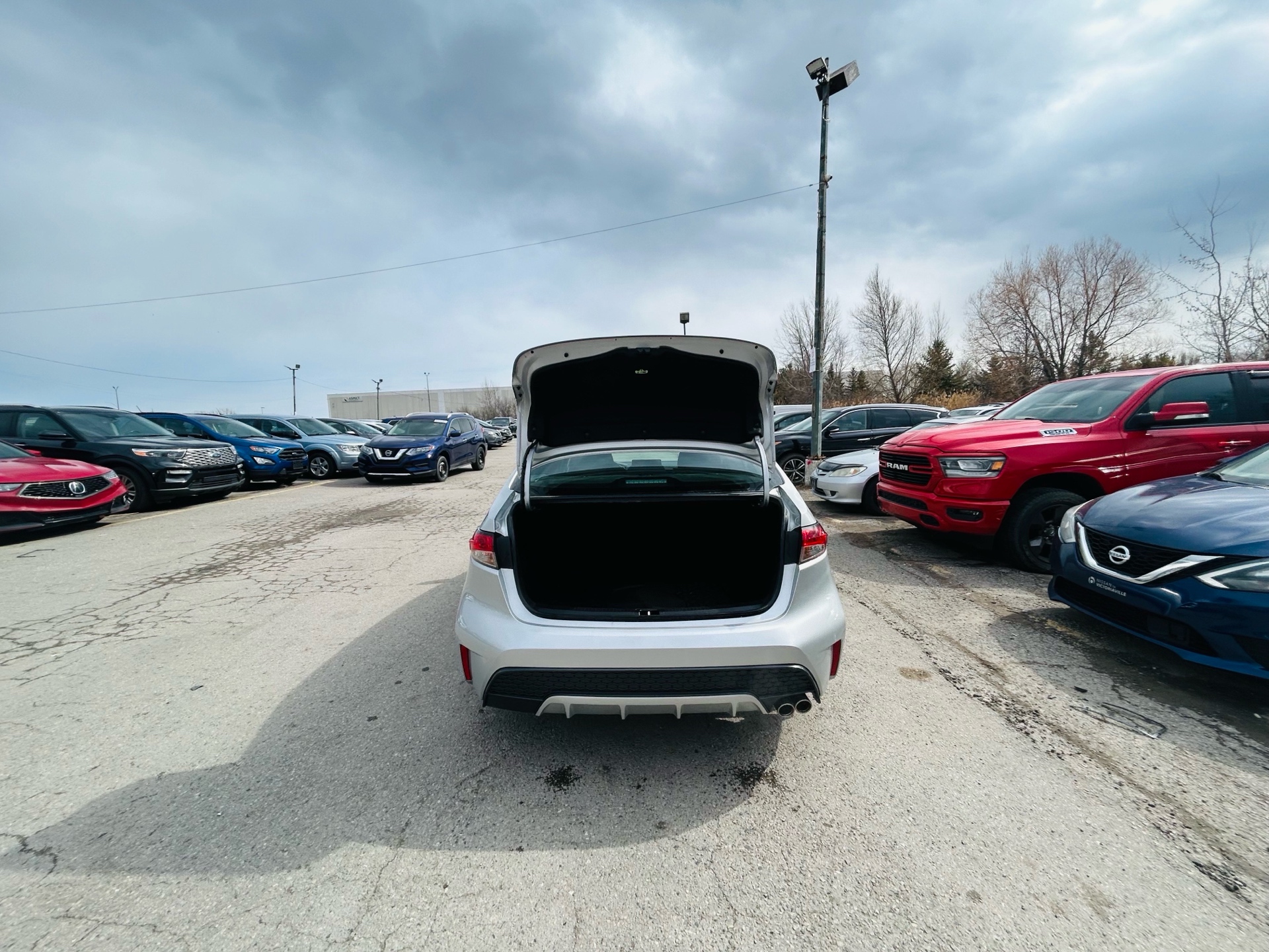 /hakimautosale/2022-Toyota-Corolla-1492525532557667.jpg