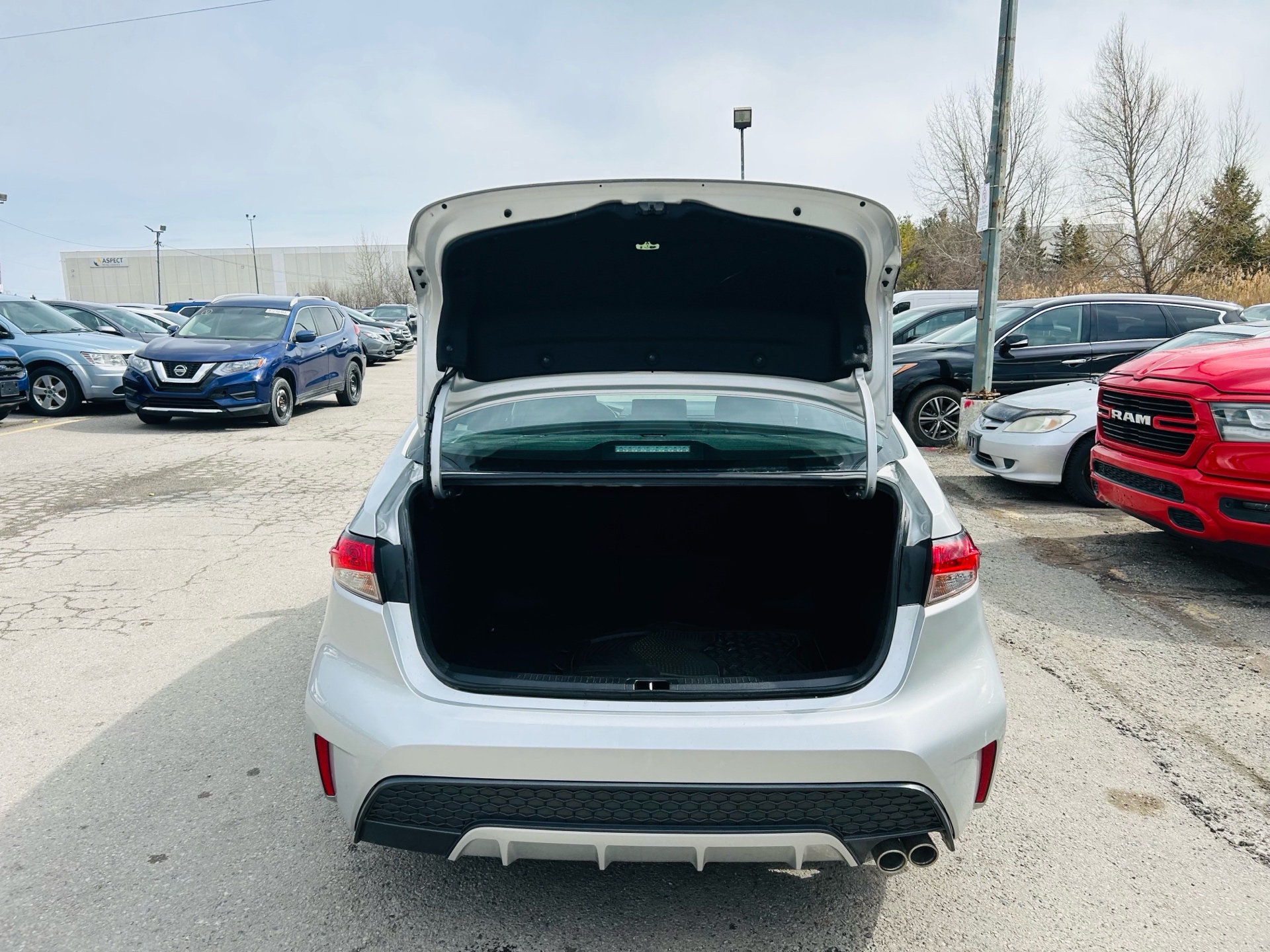 /hakimautosale/2022-Toyota-Corolla-35700032398471526.jpg