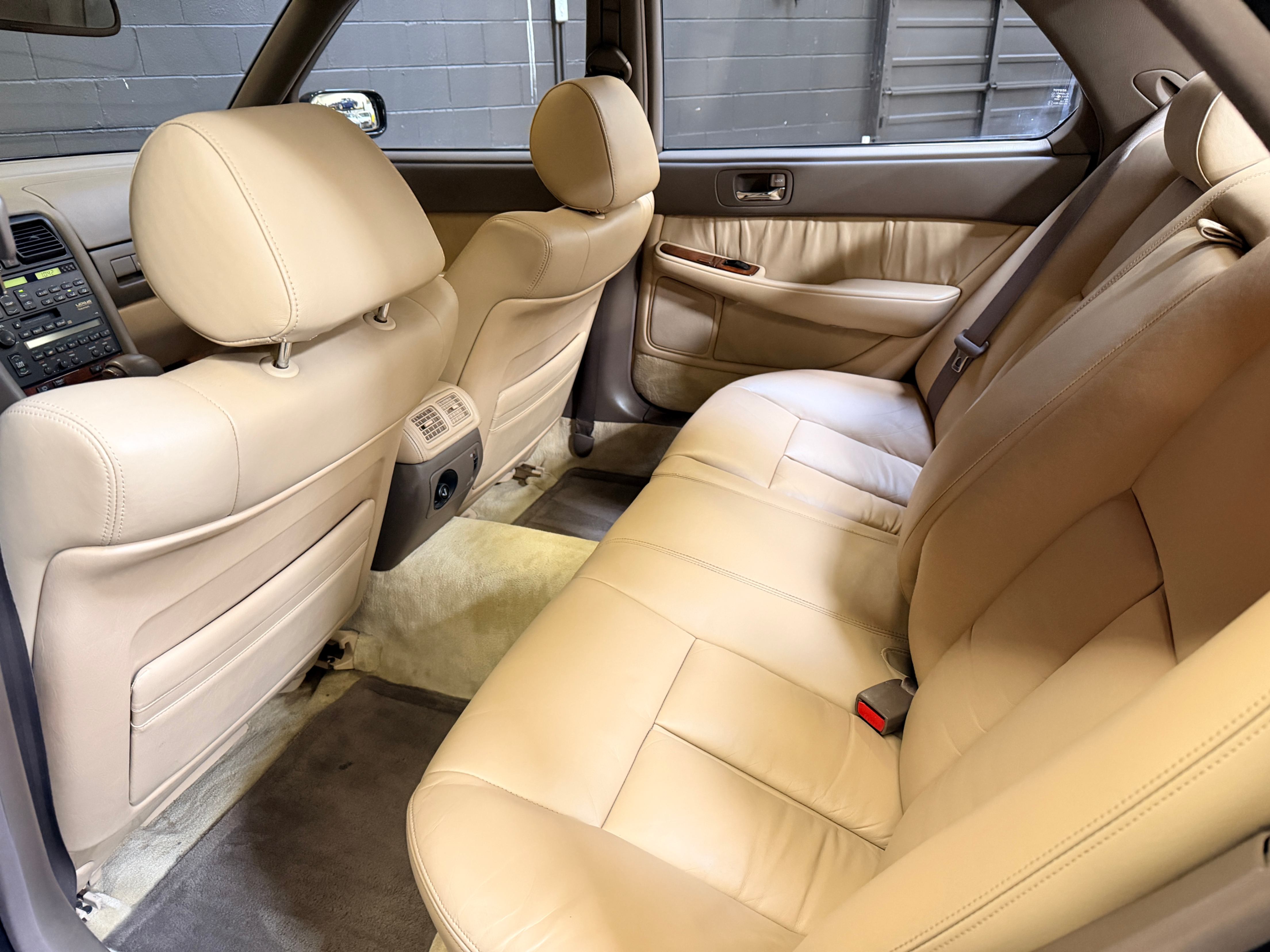 /hcwenterprisecorporation/1993-Lexus-LS-3731151130391077.jpg