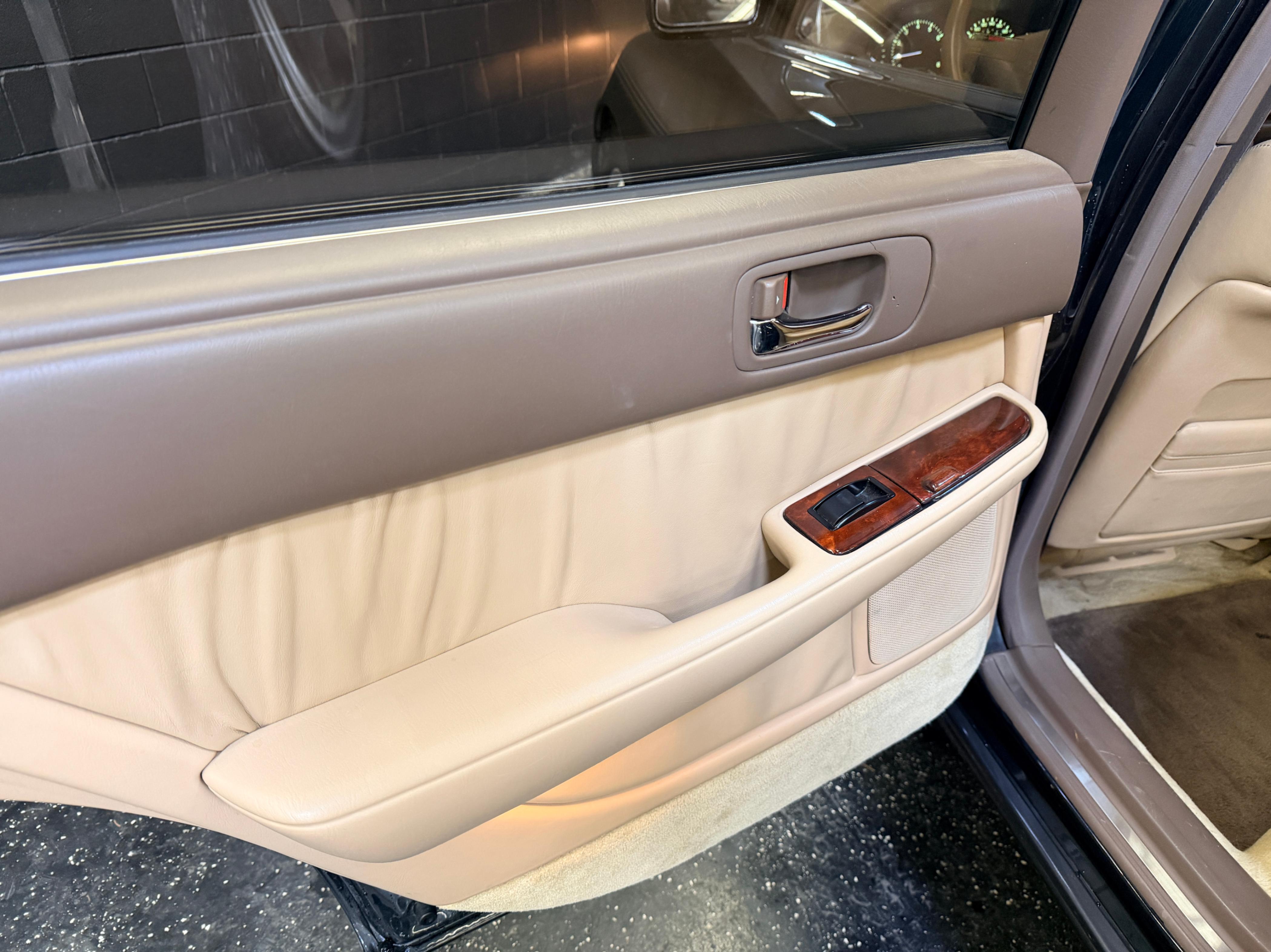 /hcwenterprisecorporation/1993-Lexus-LS-8615384325813009.jpg