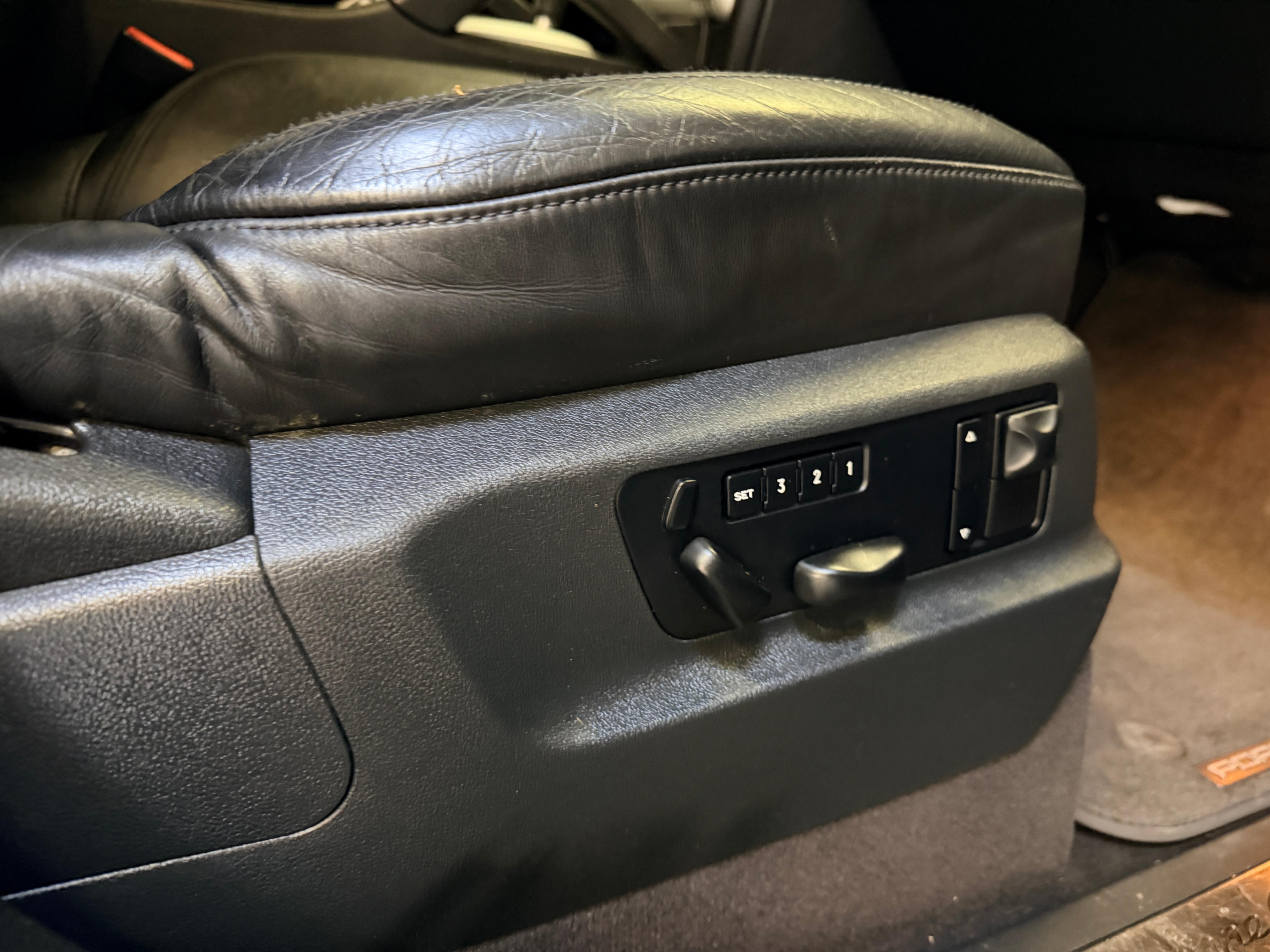 /hcwenterprisecorporation/2008-Porsche-Cayenne-02153434265338272.jpg