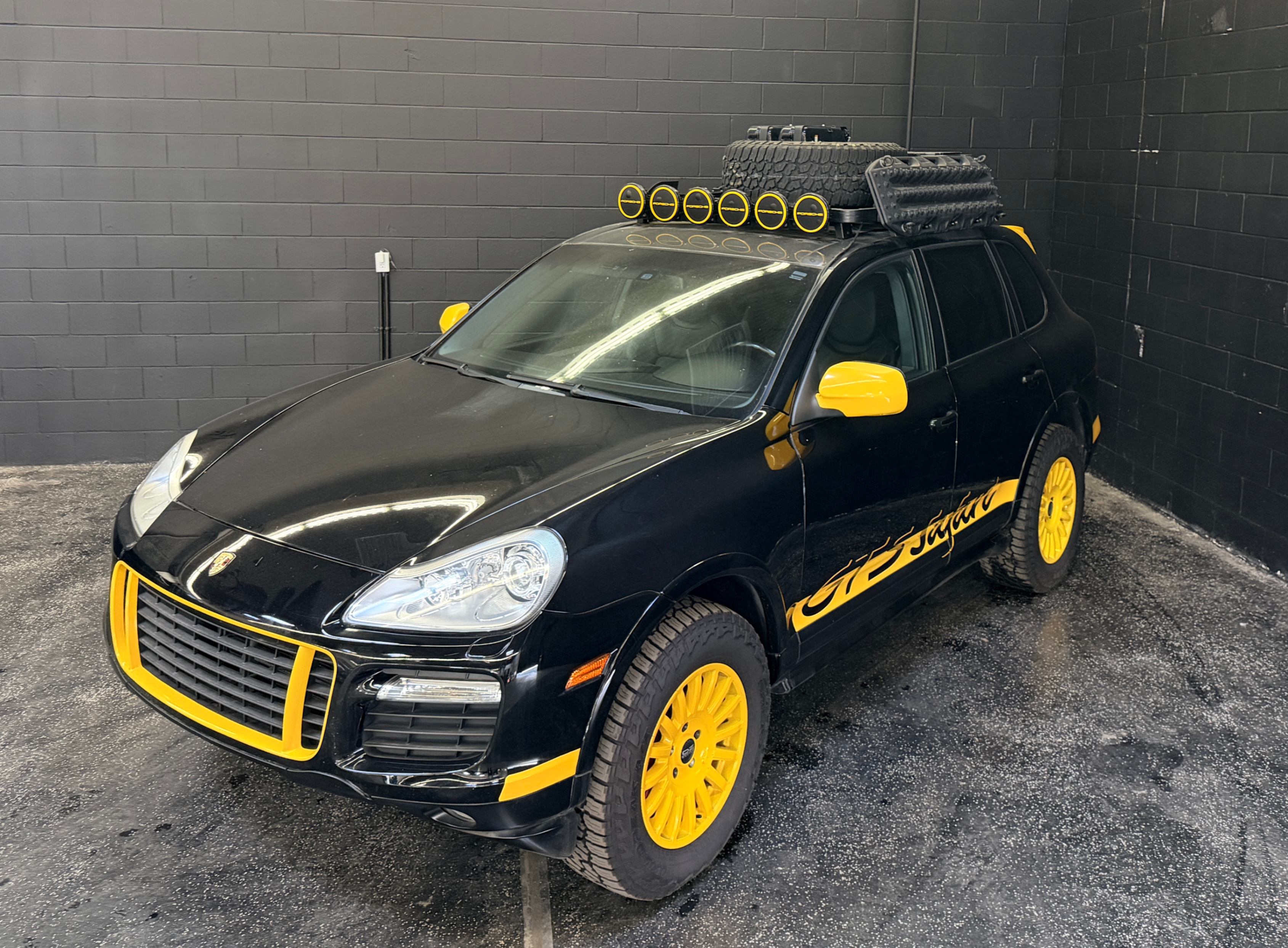 /hcwenterprisecorporation/2008-Porsche-Cayenne-29632683757512934.jpg