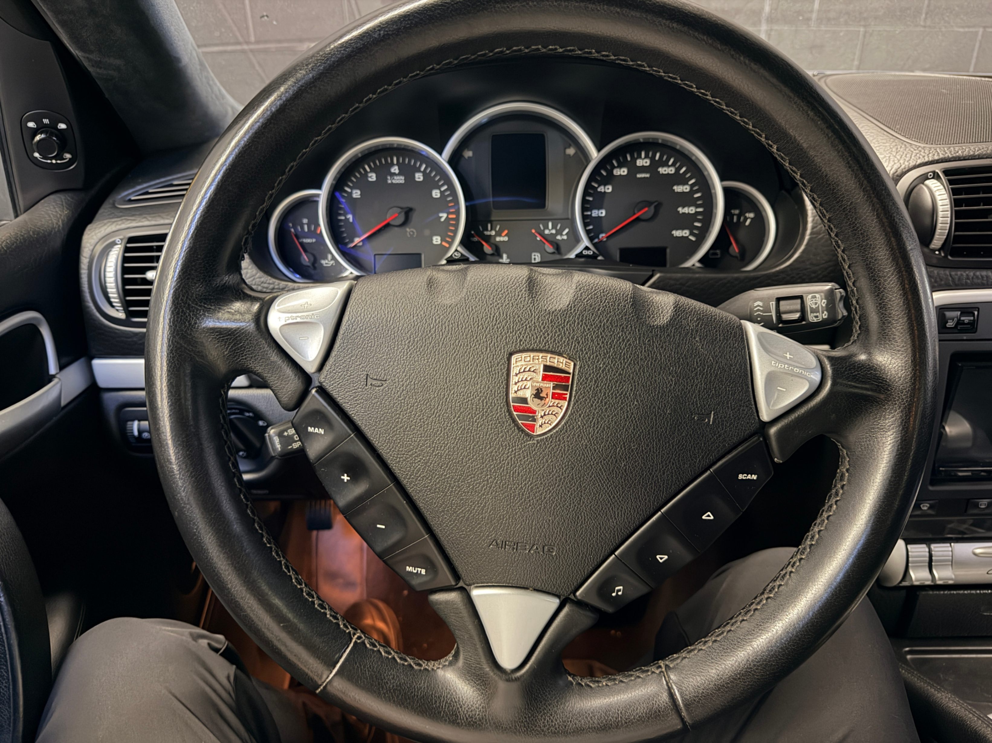 /hcwenterprisecorporation/2008-Porsche-Cayenne-4218310146120865.jpg