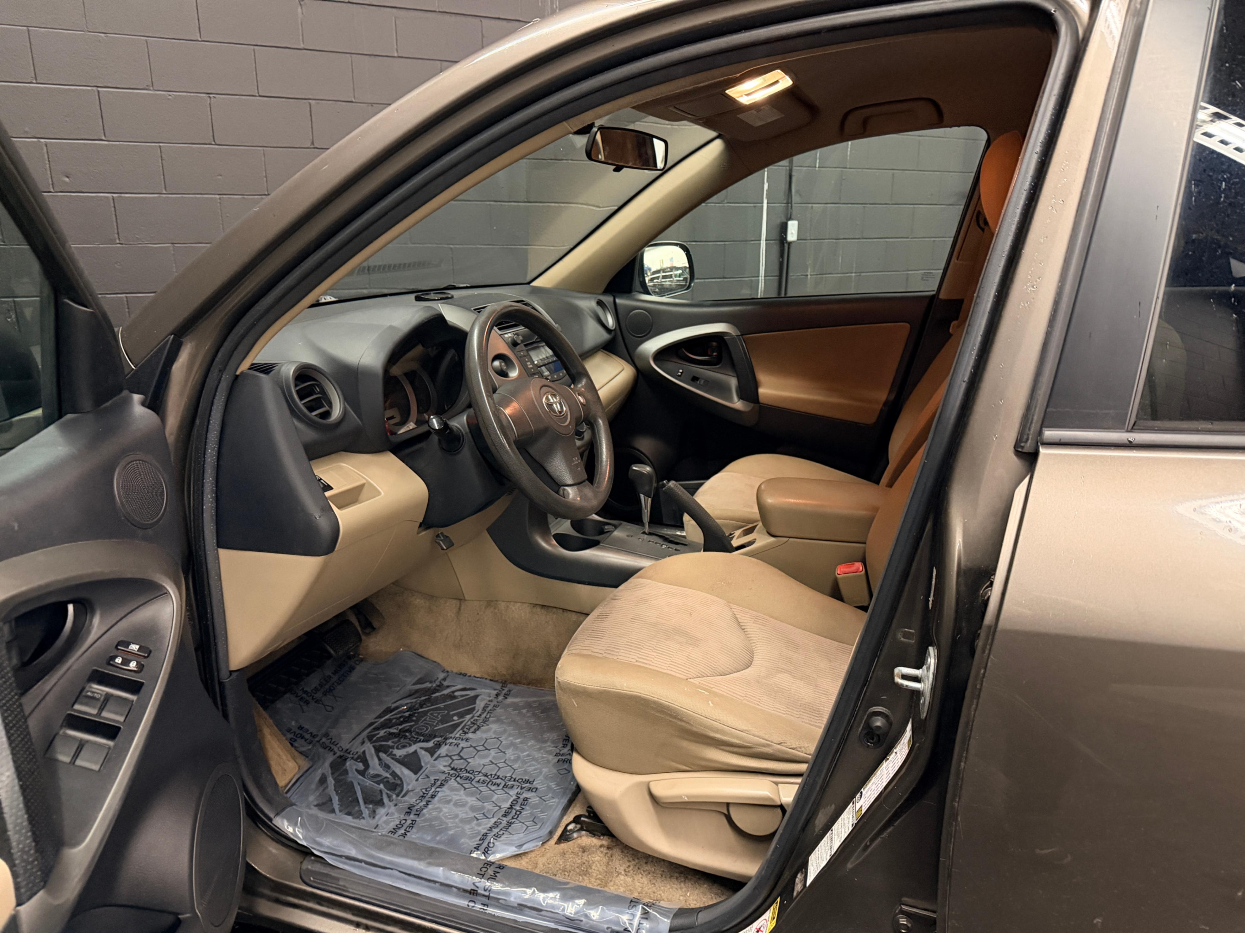 /hcwenterprisecorporation/2009-Toyota-RAV4-883727311609751.jpg