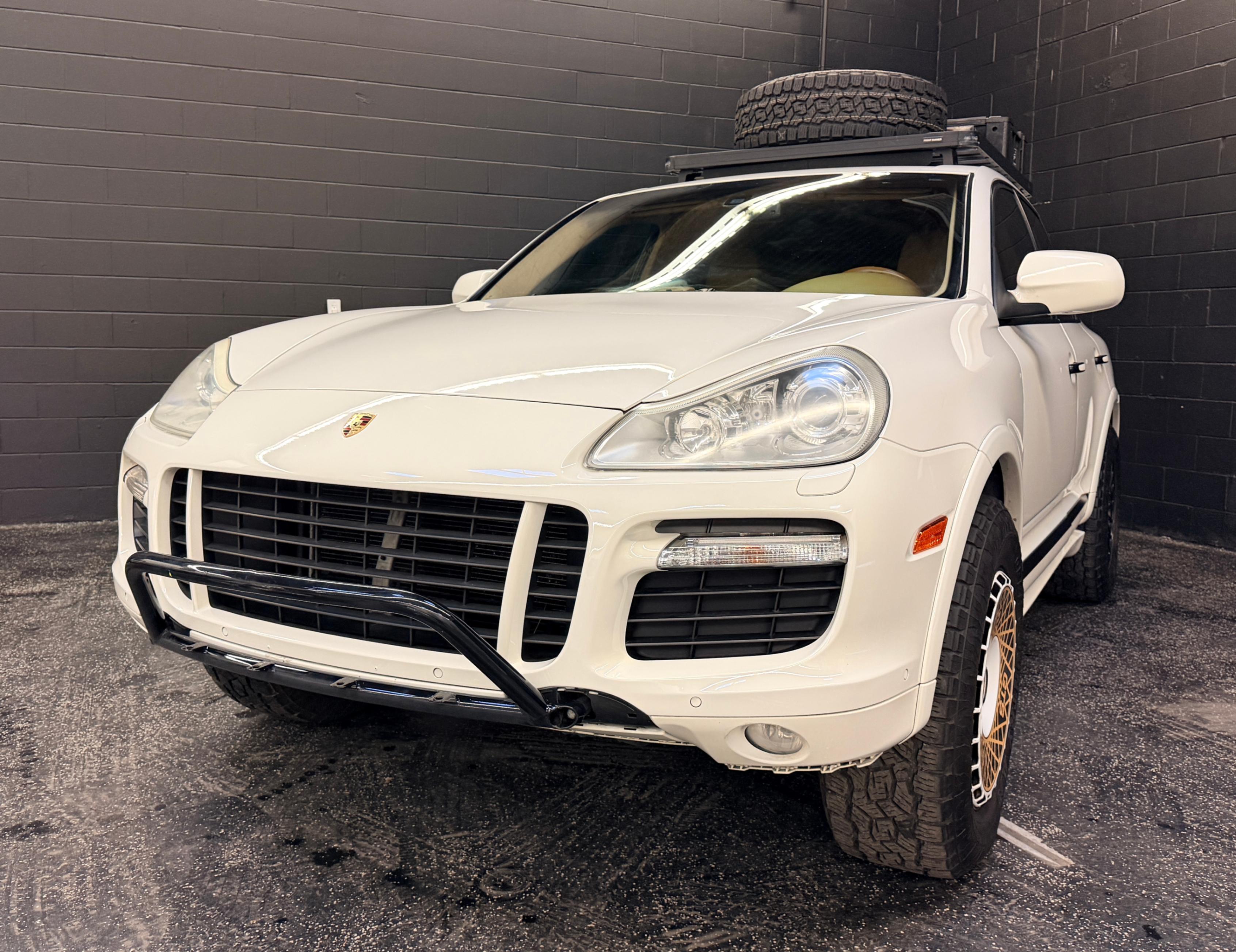 /hcwenterprisecorporation/2010-Porsche-Cayenne-37211105159510427.jpg