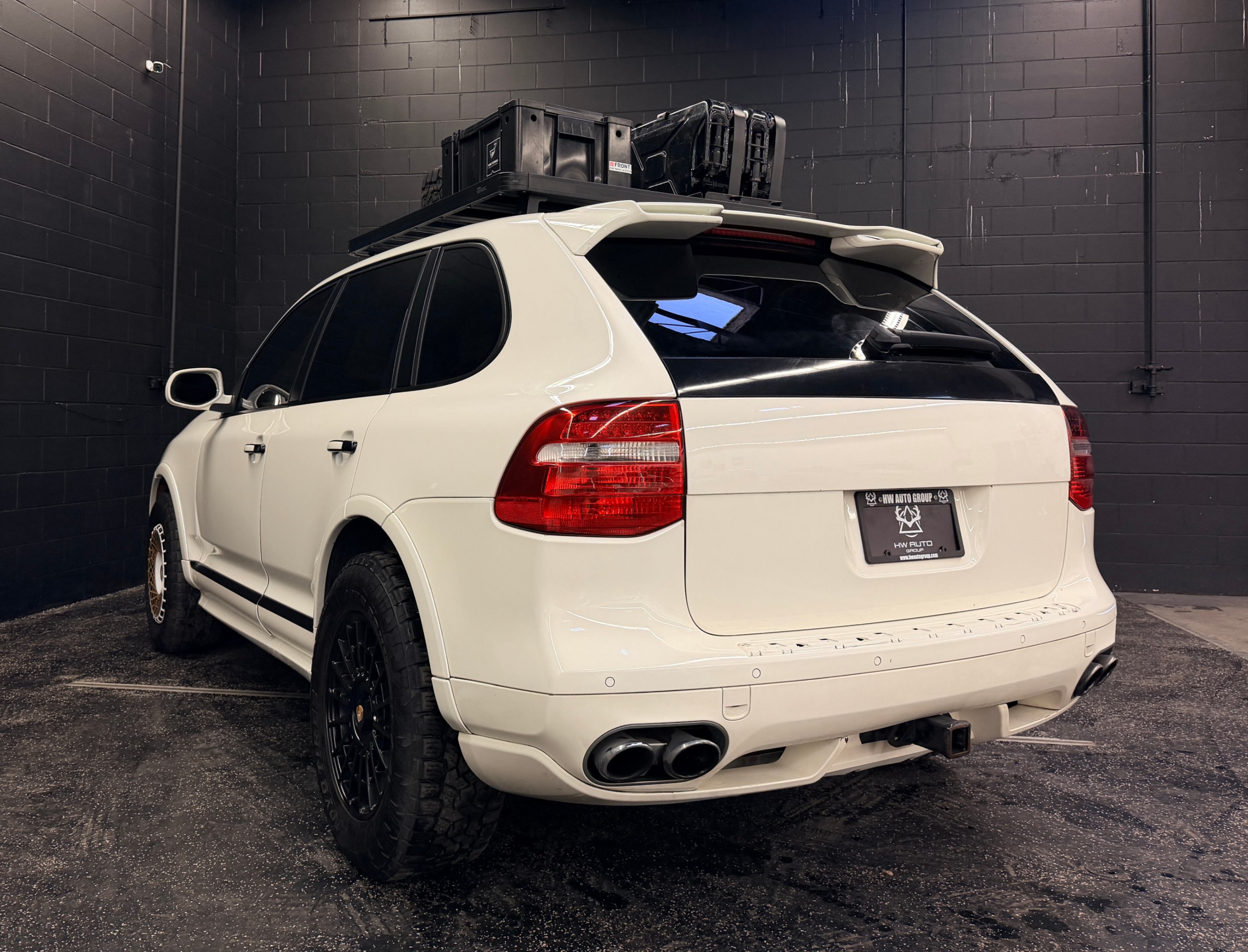 /hcwenterprisecorporation/2010-Porsche-Cayenne-6340158039624895.jpg