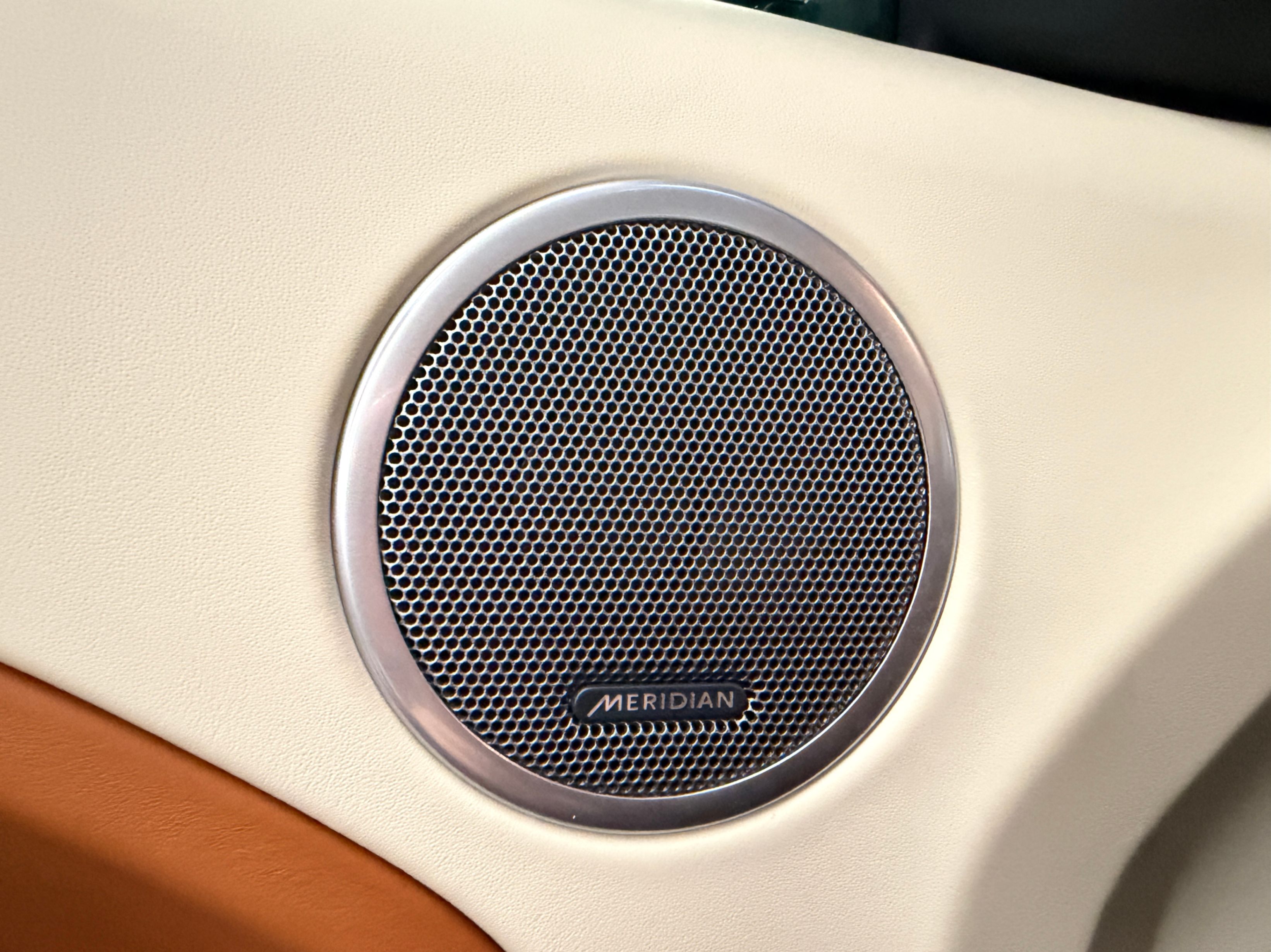 /hcwenterprisecorporation/2012-LandRover-RangeRover-36329509057728804.jpg