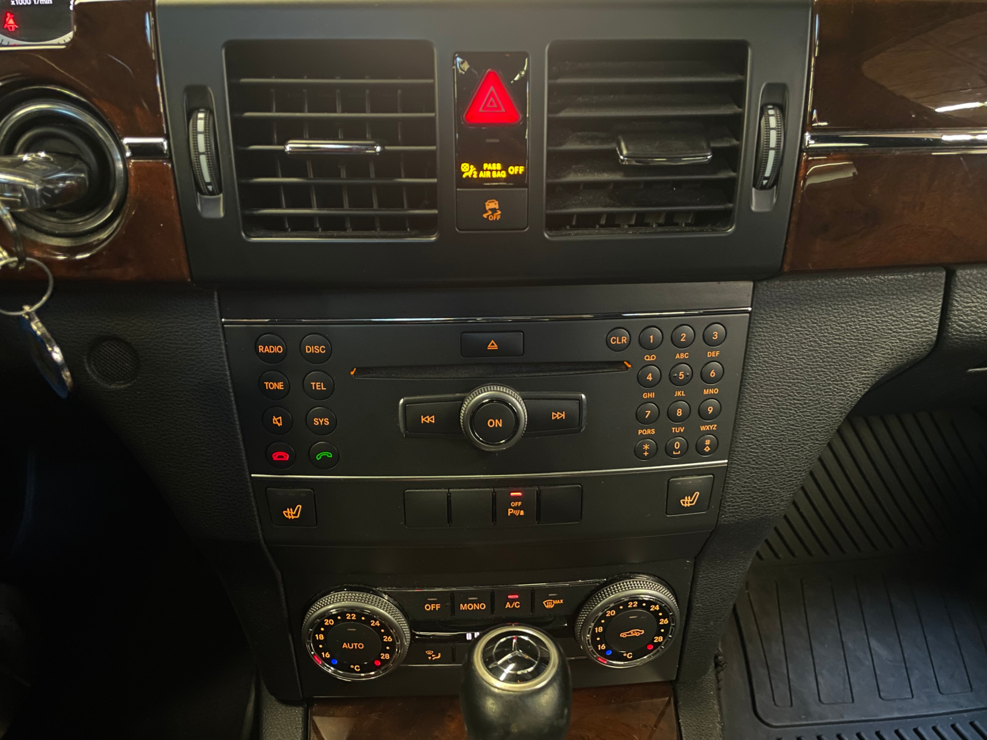 /hcwenterprisecorporation/2012-Mercedes-Benz-GLK-Class-7252117866564431.jpg
