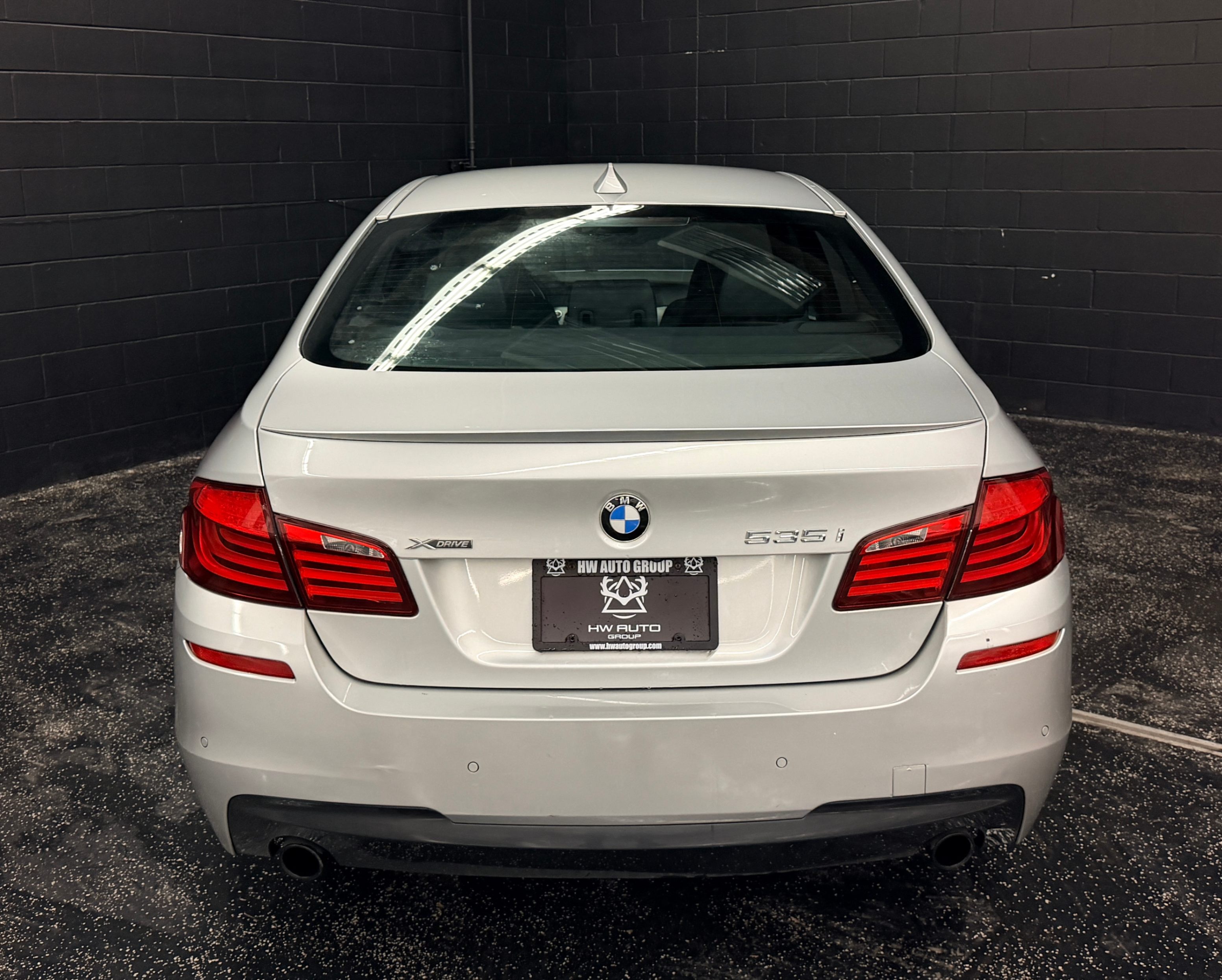 /hcwenterprisecorporation/2013-BMW-5-Series-13285767083610756.jpg