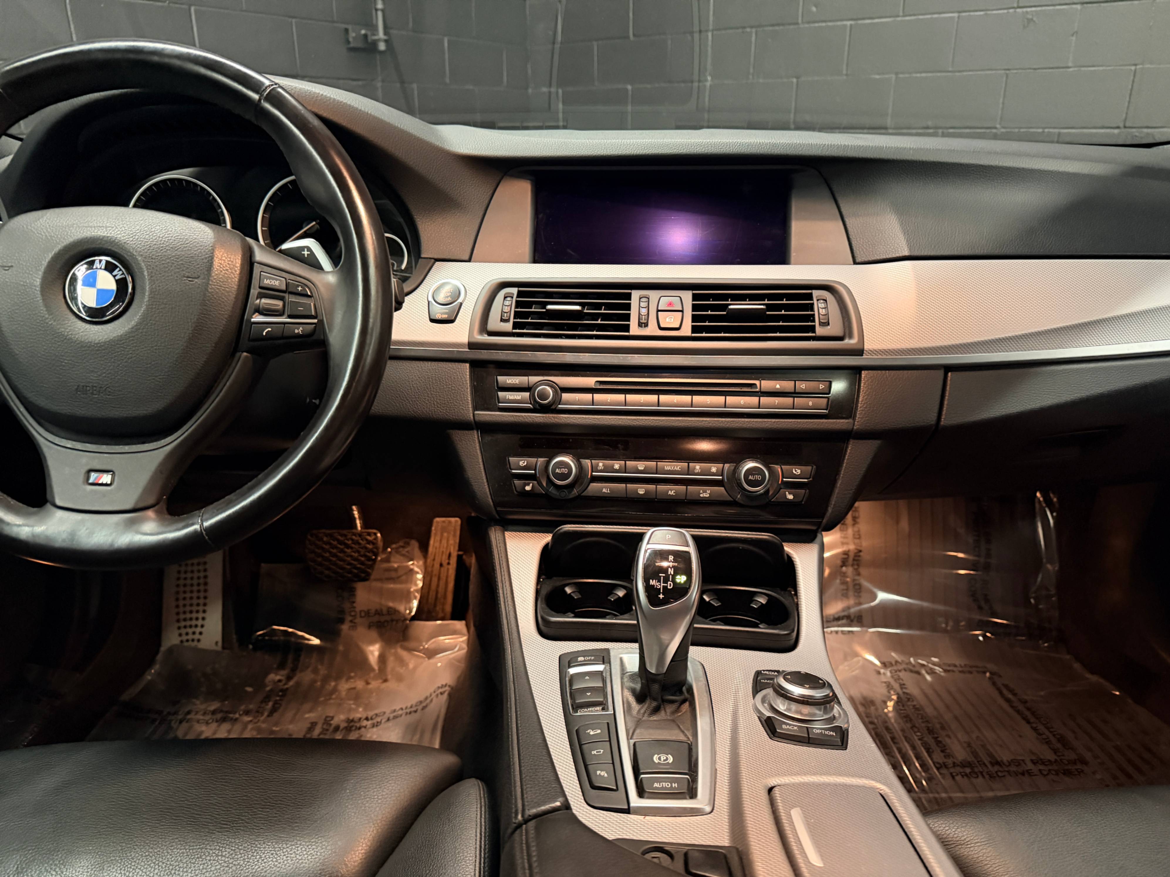 /hcwenterprisecorporation/2013-BMW-5-Series-6410529626870991.jpg