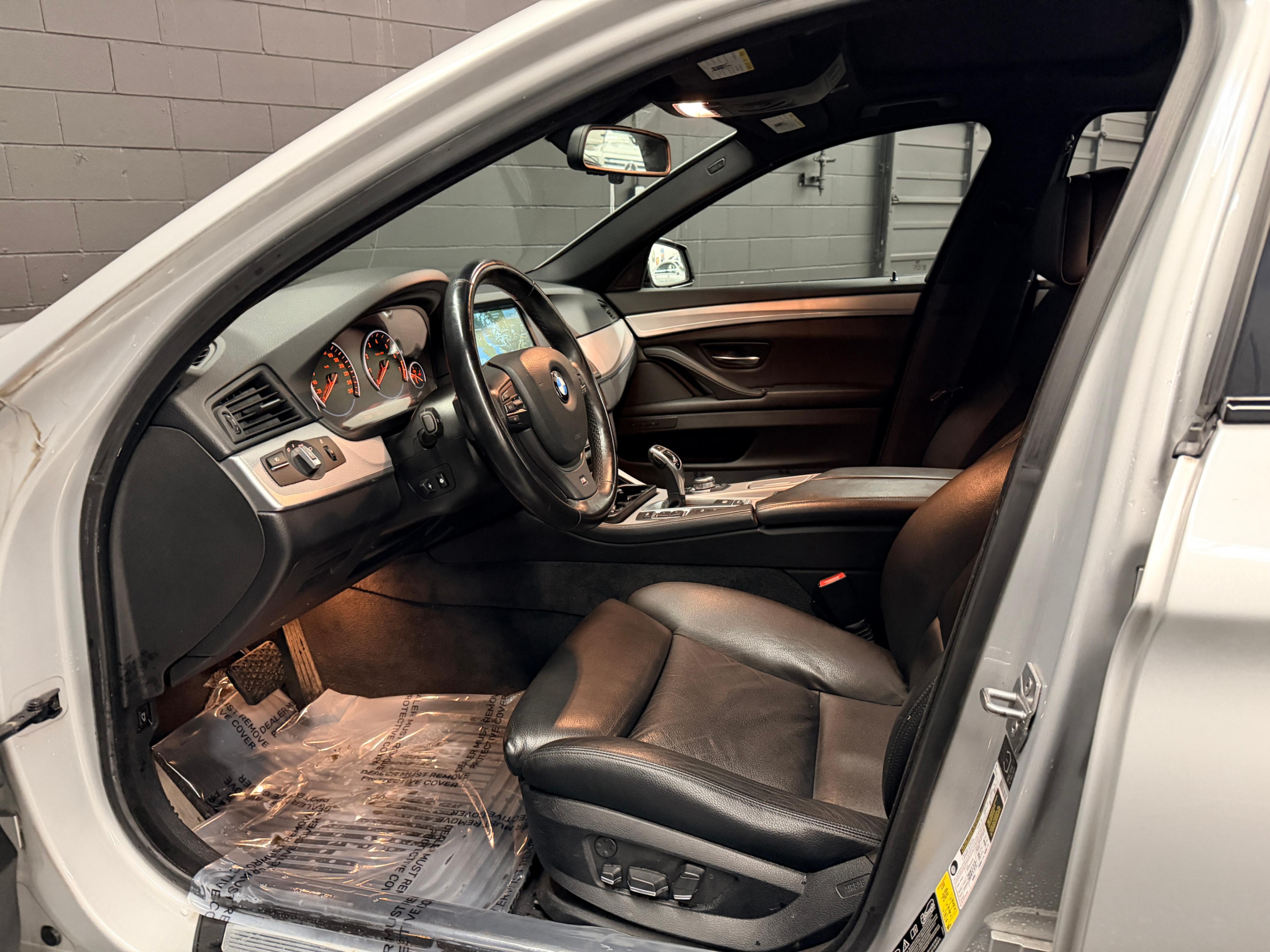 /hcwenterprisecorporation/2013-BMW-5-Series-7427360201781734.jpg