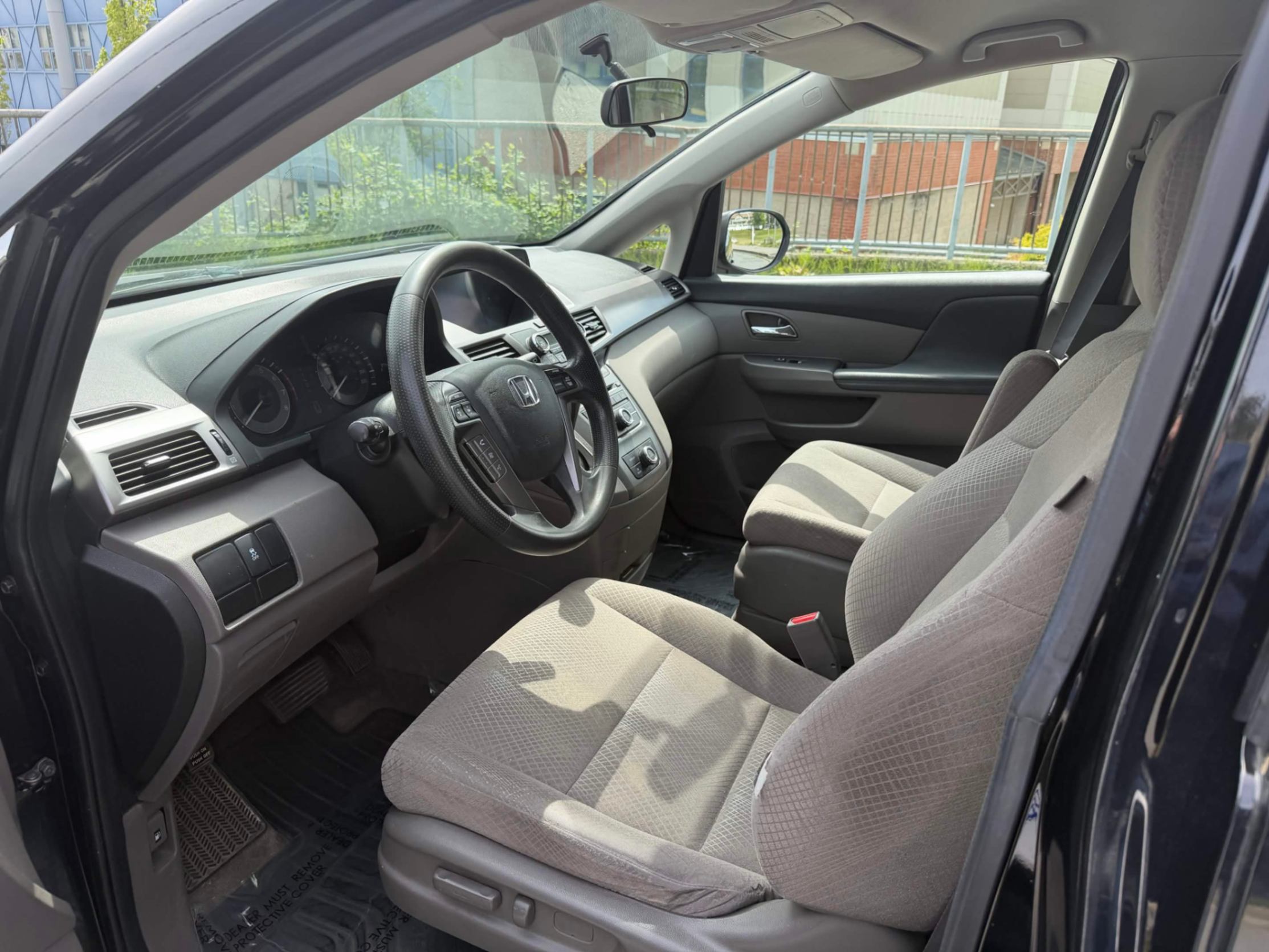 /hcwenterprisecorporation/2015-Honda-Odyssey-39116530637561864.jpg