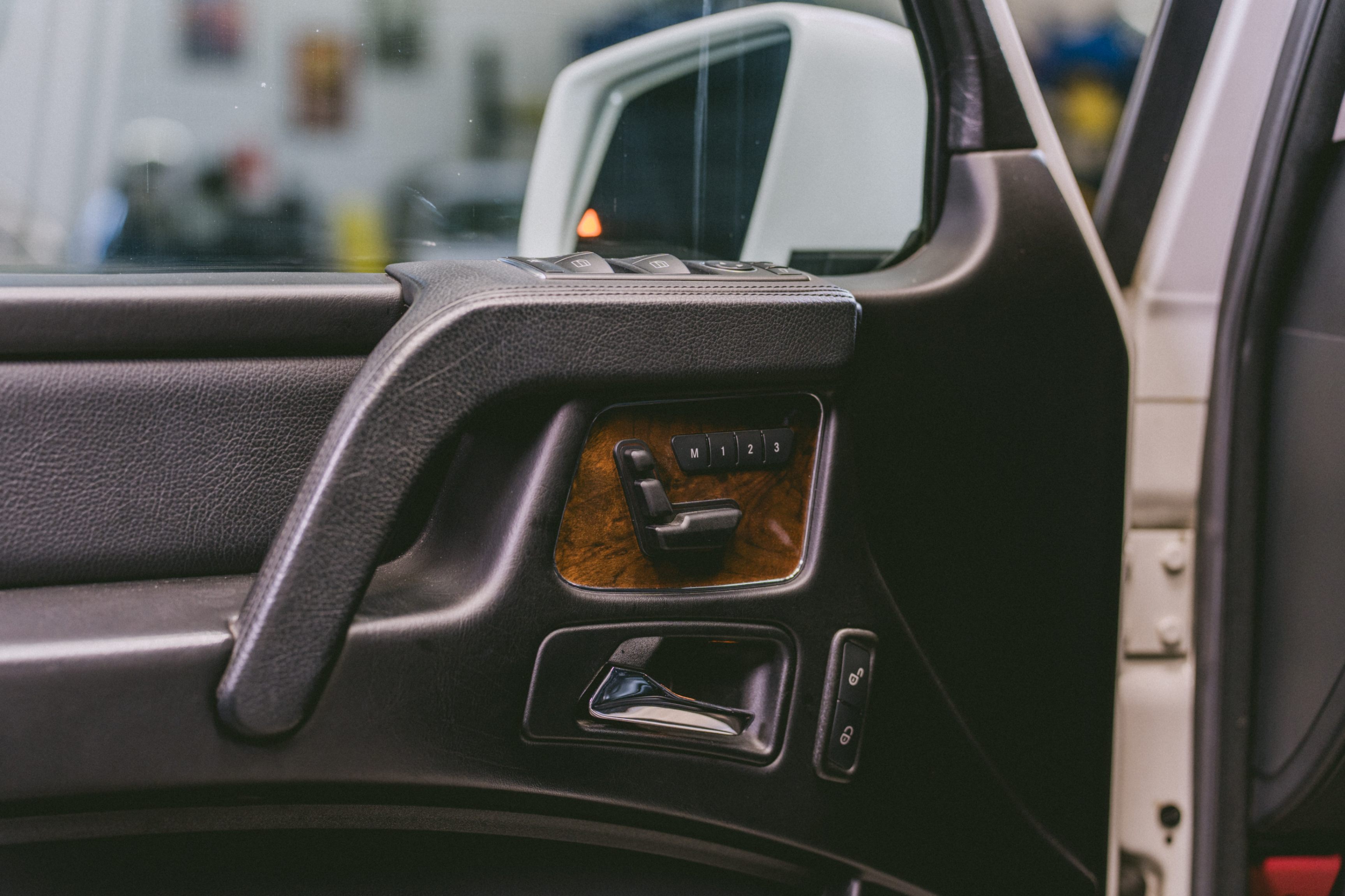 /hcwenterprisecorporation/2015-Mercedes-Benz-G-Class-4838658050709823.jpg
