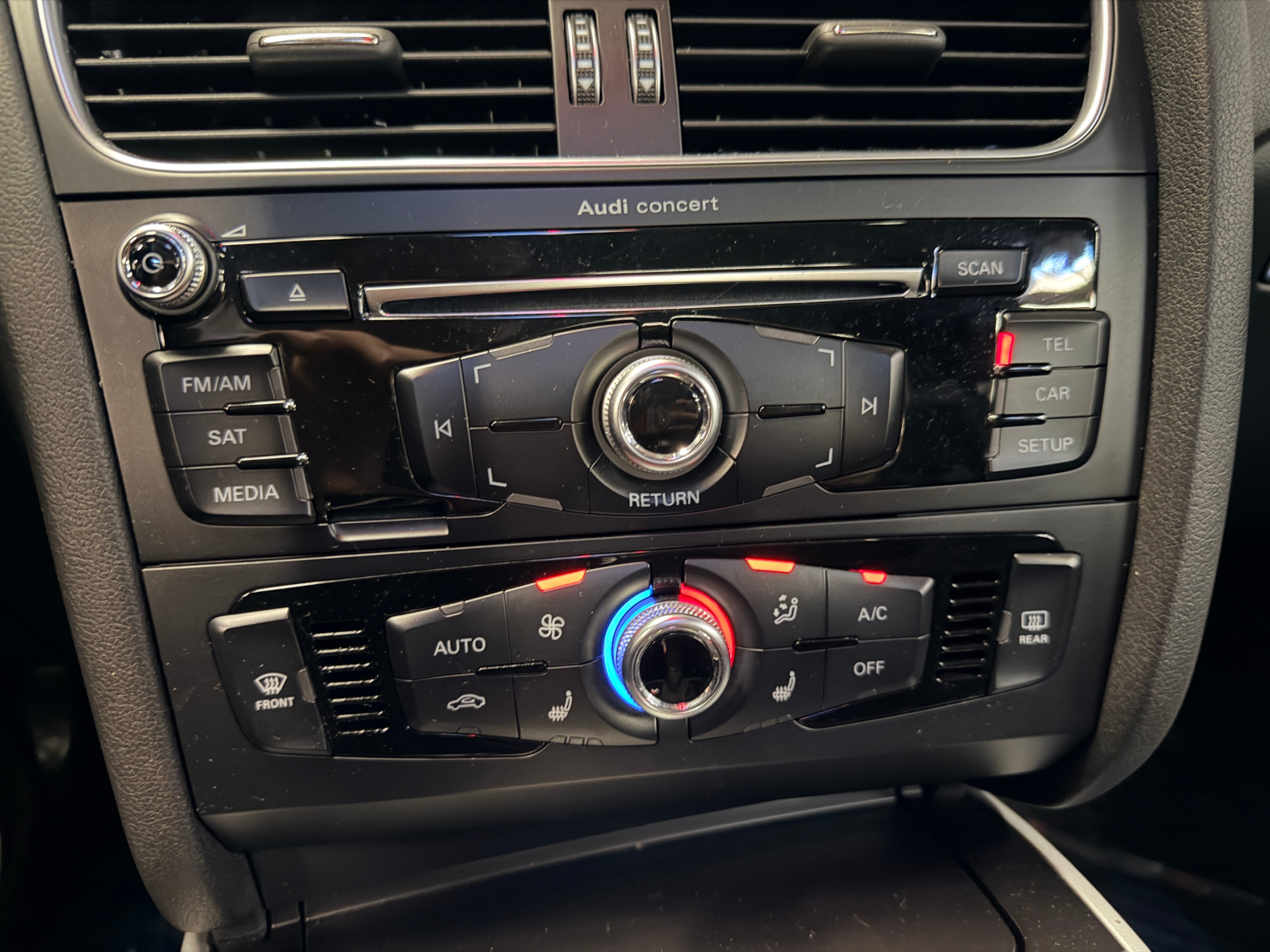 /hcwenterprisecorporation/2016-Audi-A4-9662623052079438.jpg