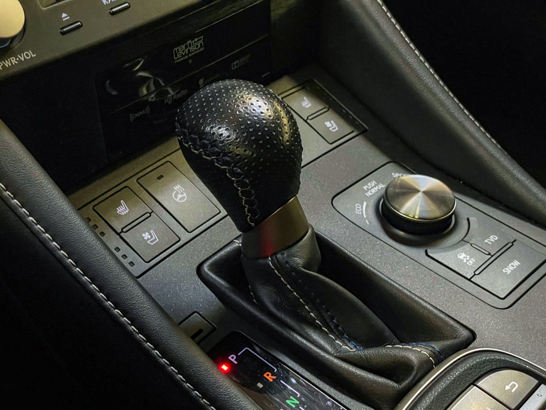 /hcwenterprisecorporation/2016-Lexus-RCF-0004615845484008396.jpg