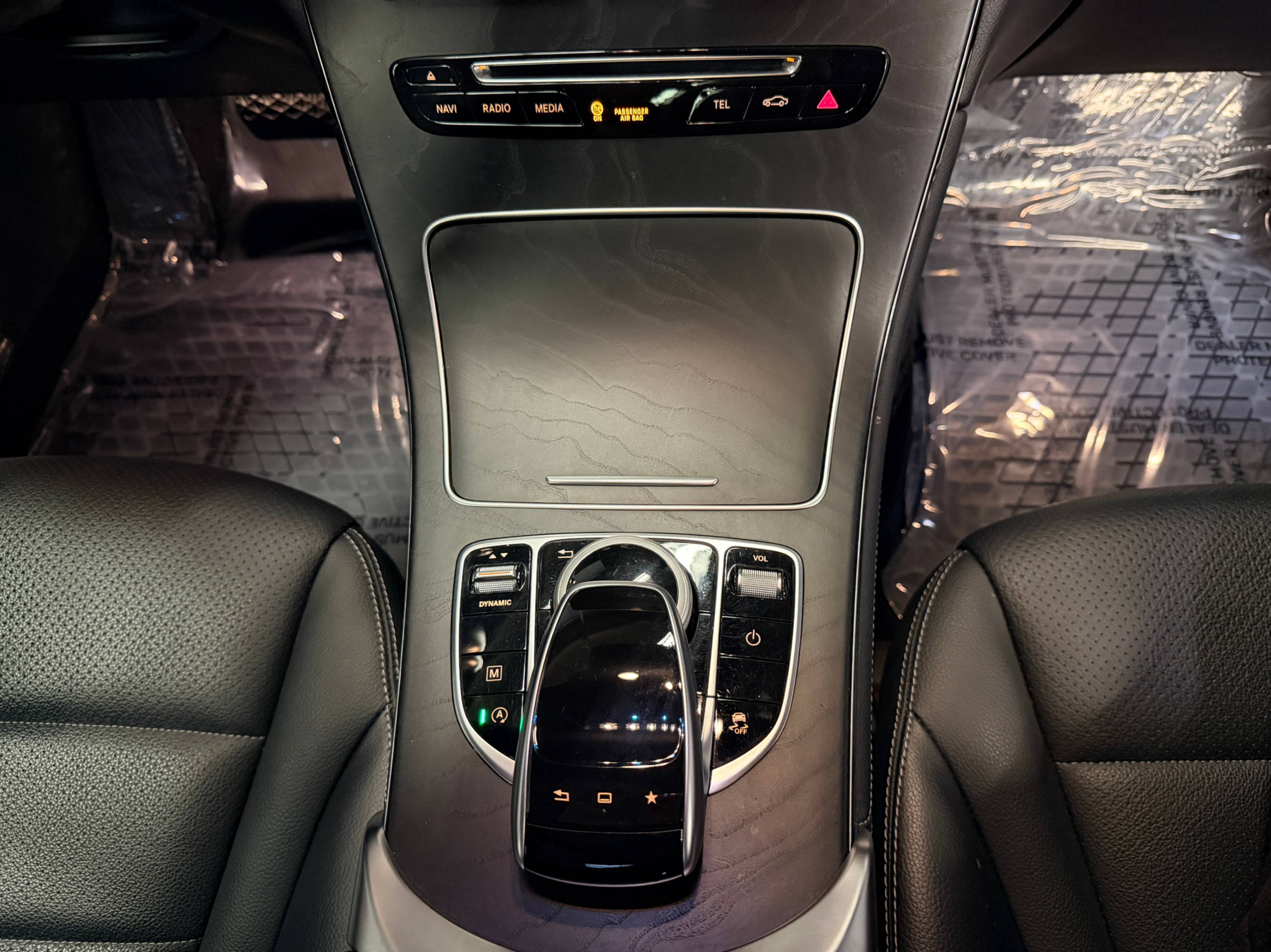 /hcwenterprisecorporation/2016-Mercedes-Benz-GLC-class-03448203972817021.jpg