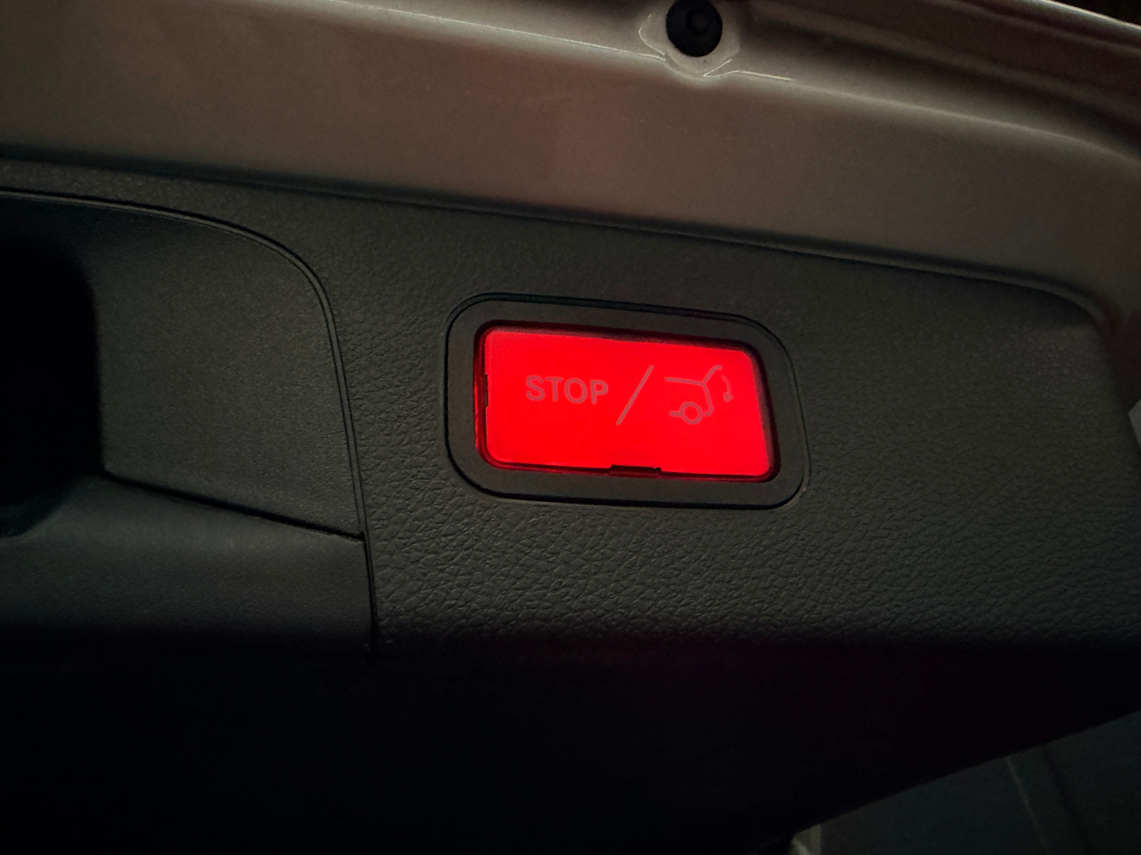 /hcwenterprisecorporation/2016-Mercedes-Benz-GLC-class-4754501207660735.jpg