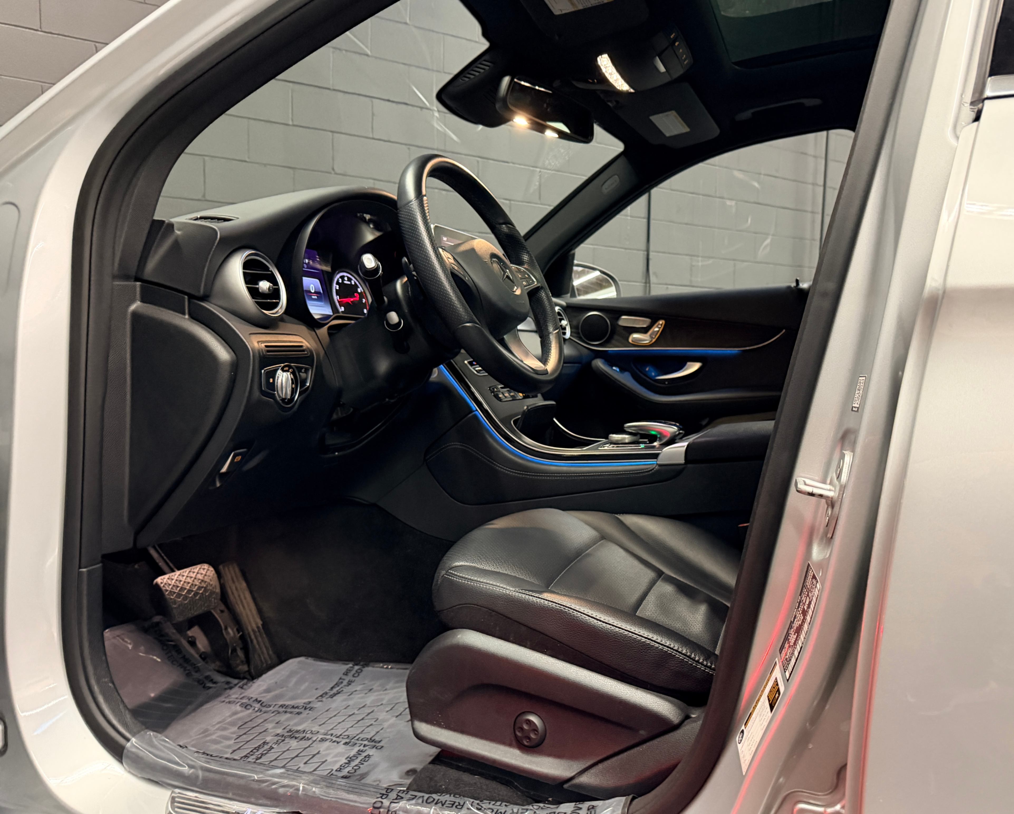 /hcwenterprisecorporation/2016-Mercedes-Benz-GLC-class-9139927839489224.jpg