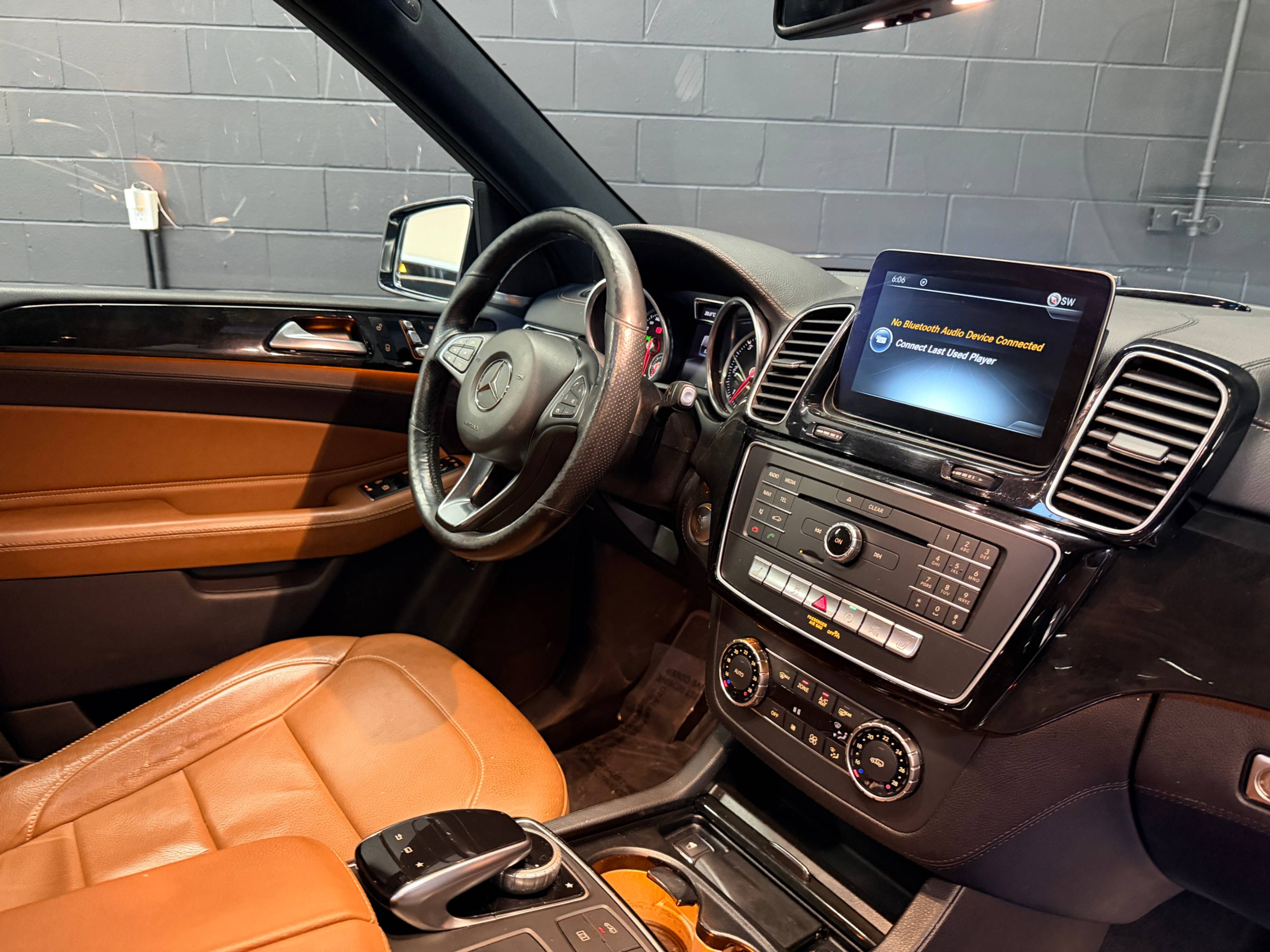 /hcwenterprisecorporation/2016-Mercedes-Benz-GLE-Class-7228160308322551.jpg