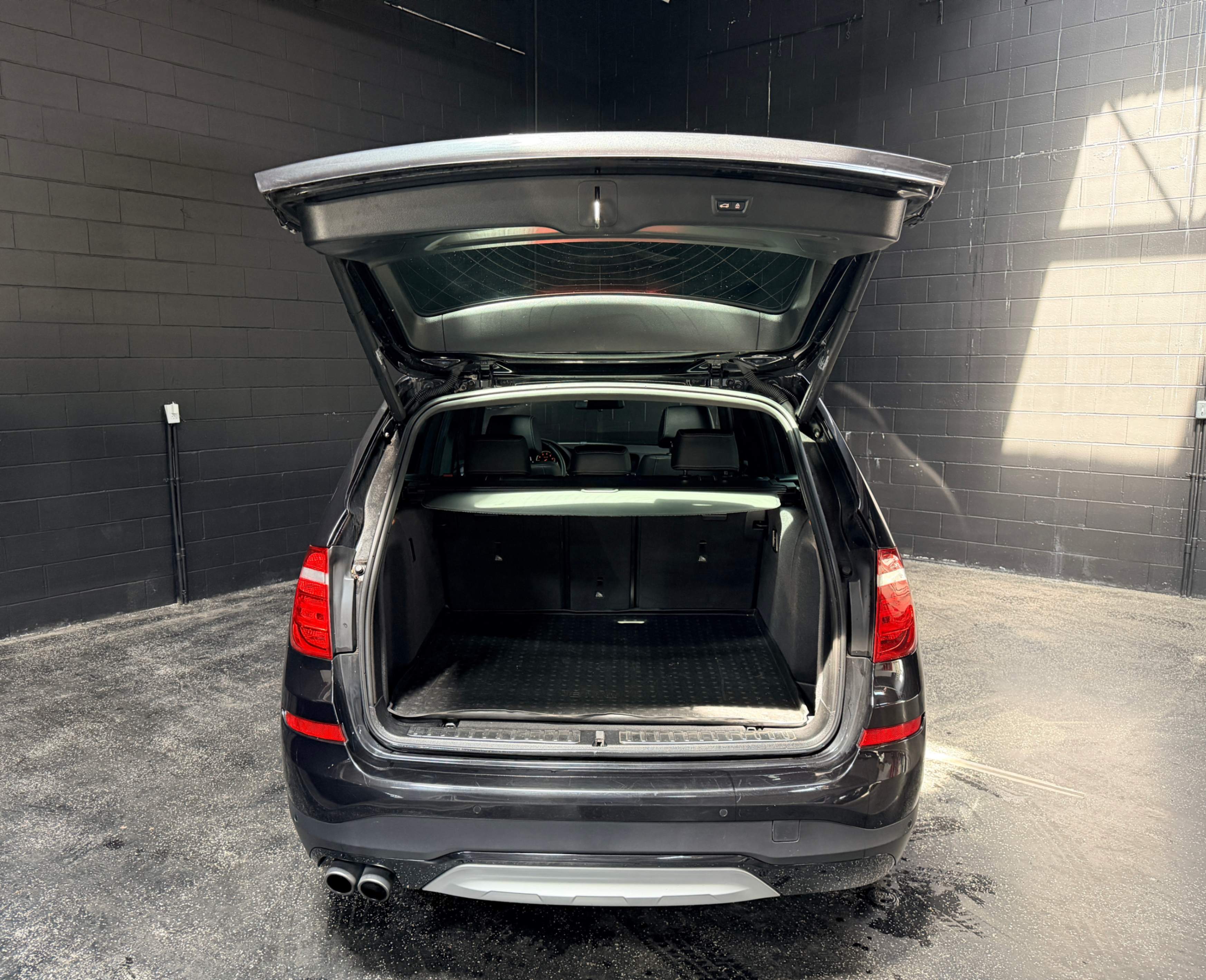 /hcwenterprisecorporation/2017-BMW-X3-4145969674435266.jpg