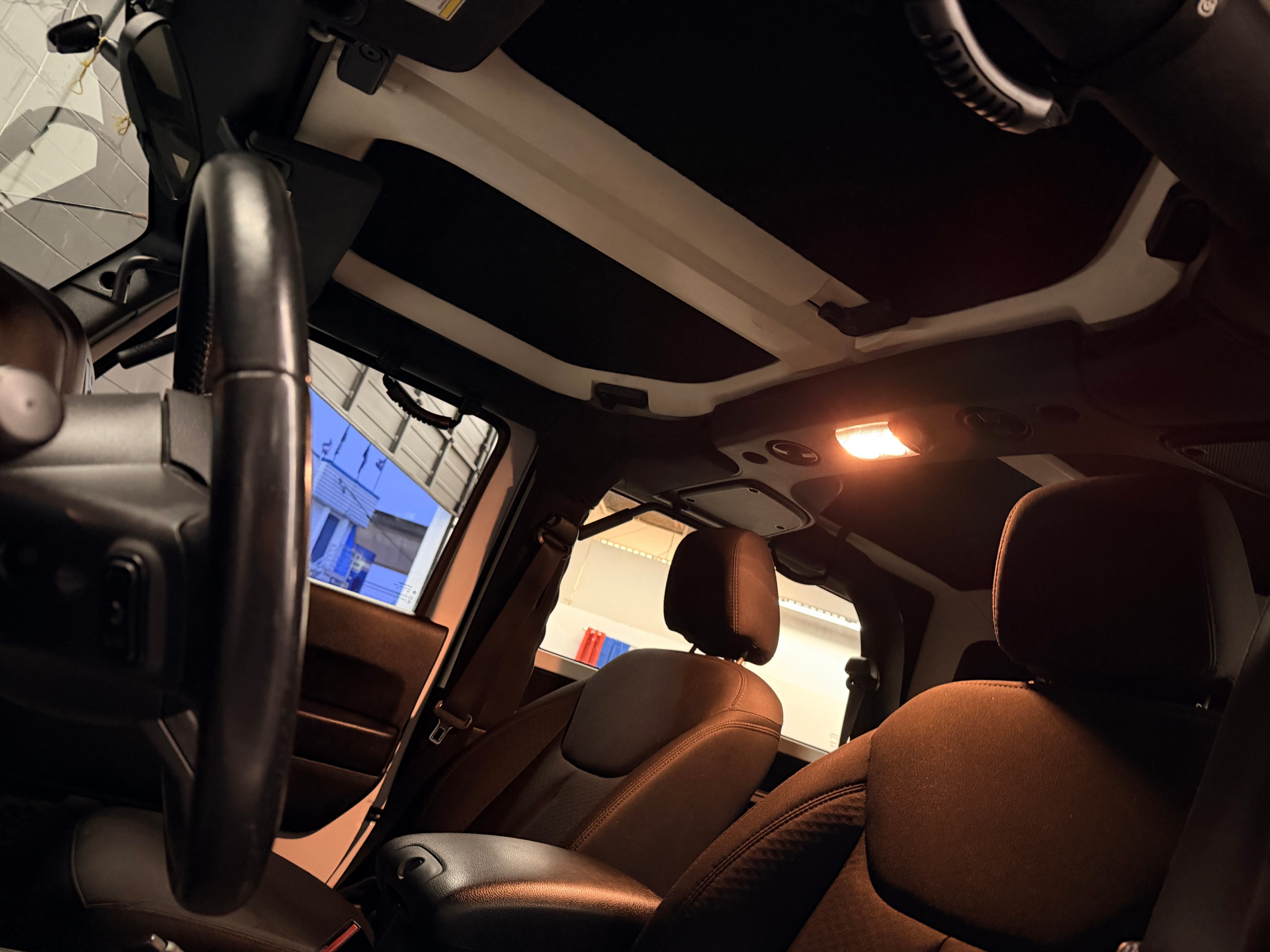 /hcwenterprisecorporation/2017-Jeep-Wrangler-42899233490777133.jpg
