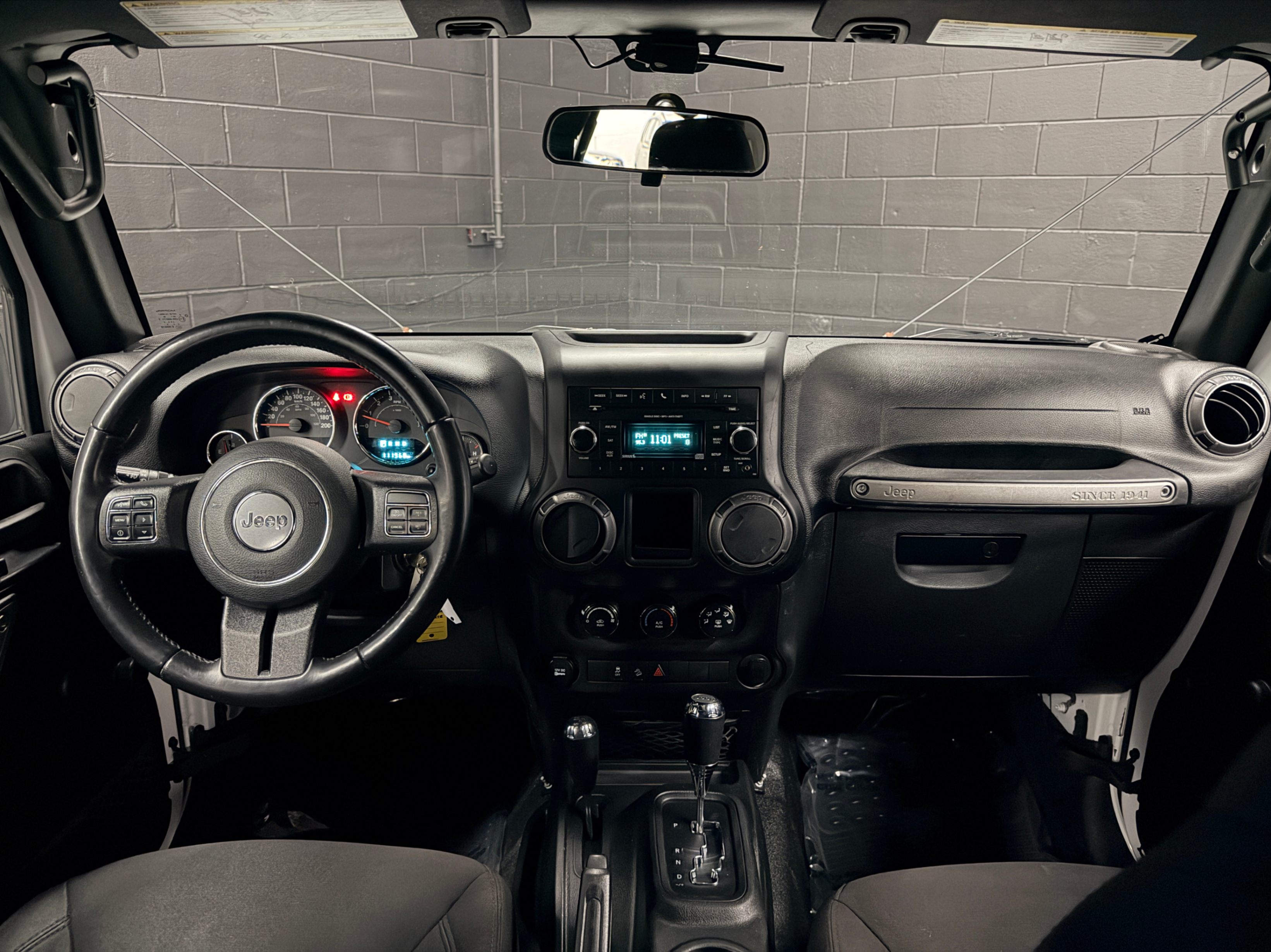 /hcwenterprisecorporation/2017-Jeep-Wrangler-5014263515994761.jpg