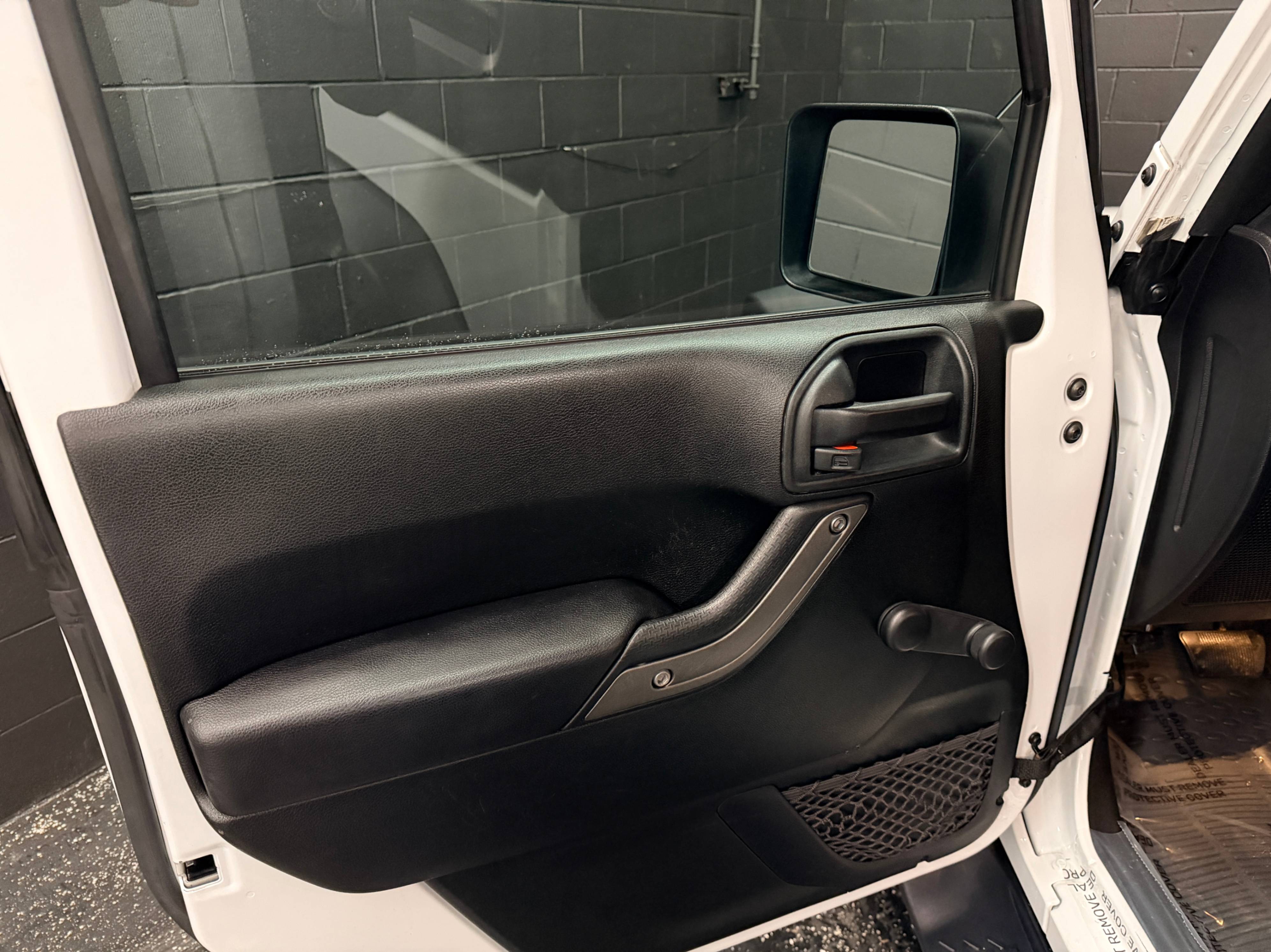 /hcwenterprisecorporation/2017-Jeep-Wrangler-5228302494152666.jpg