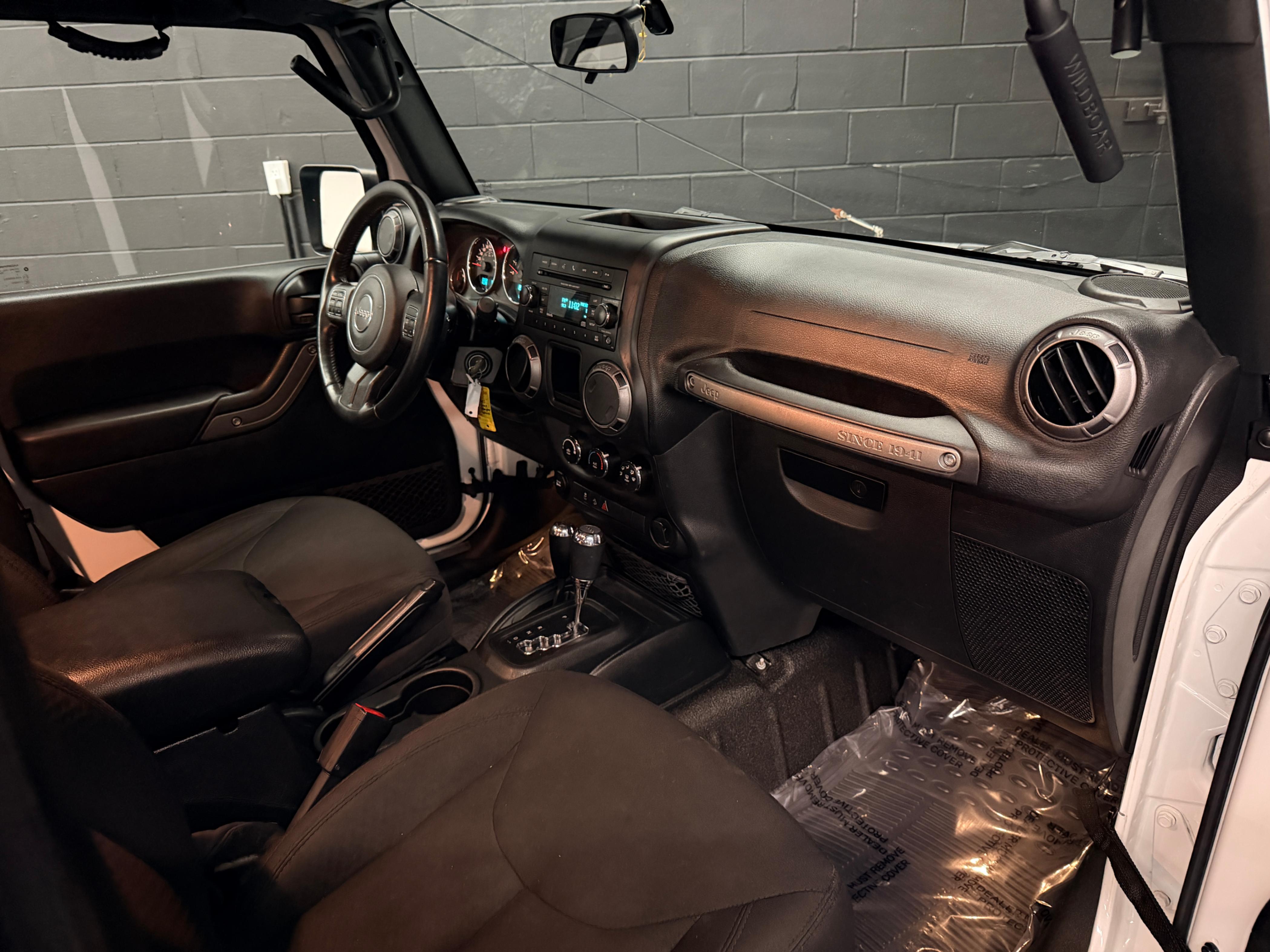 /hcwenterprisecorporation/2017-Jeep-Wrangler-7650015023001424.jpg