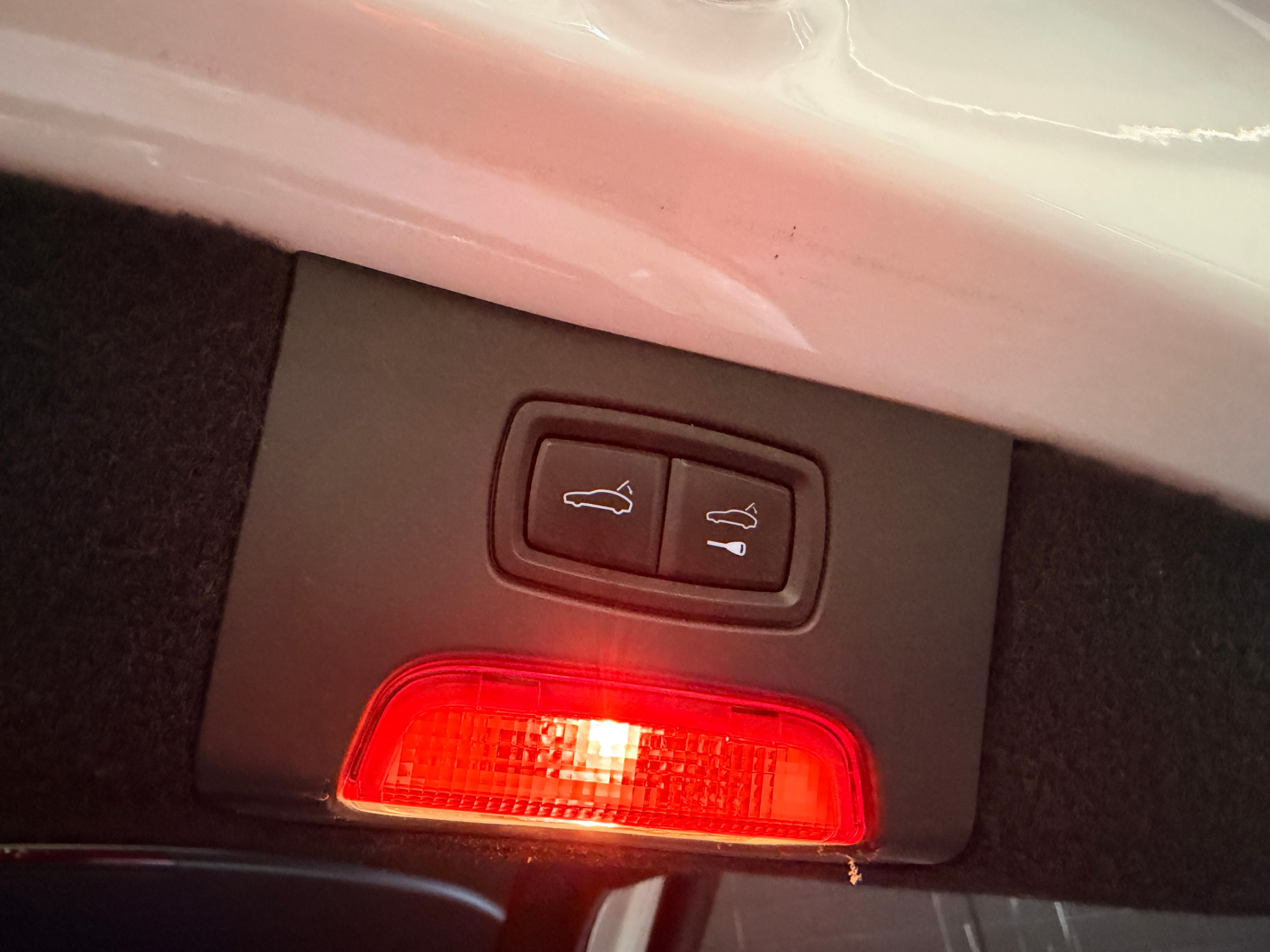 /hcwenterprisecorporation/2017-Porsche-Cayenne-6064058794785854.jpg