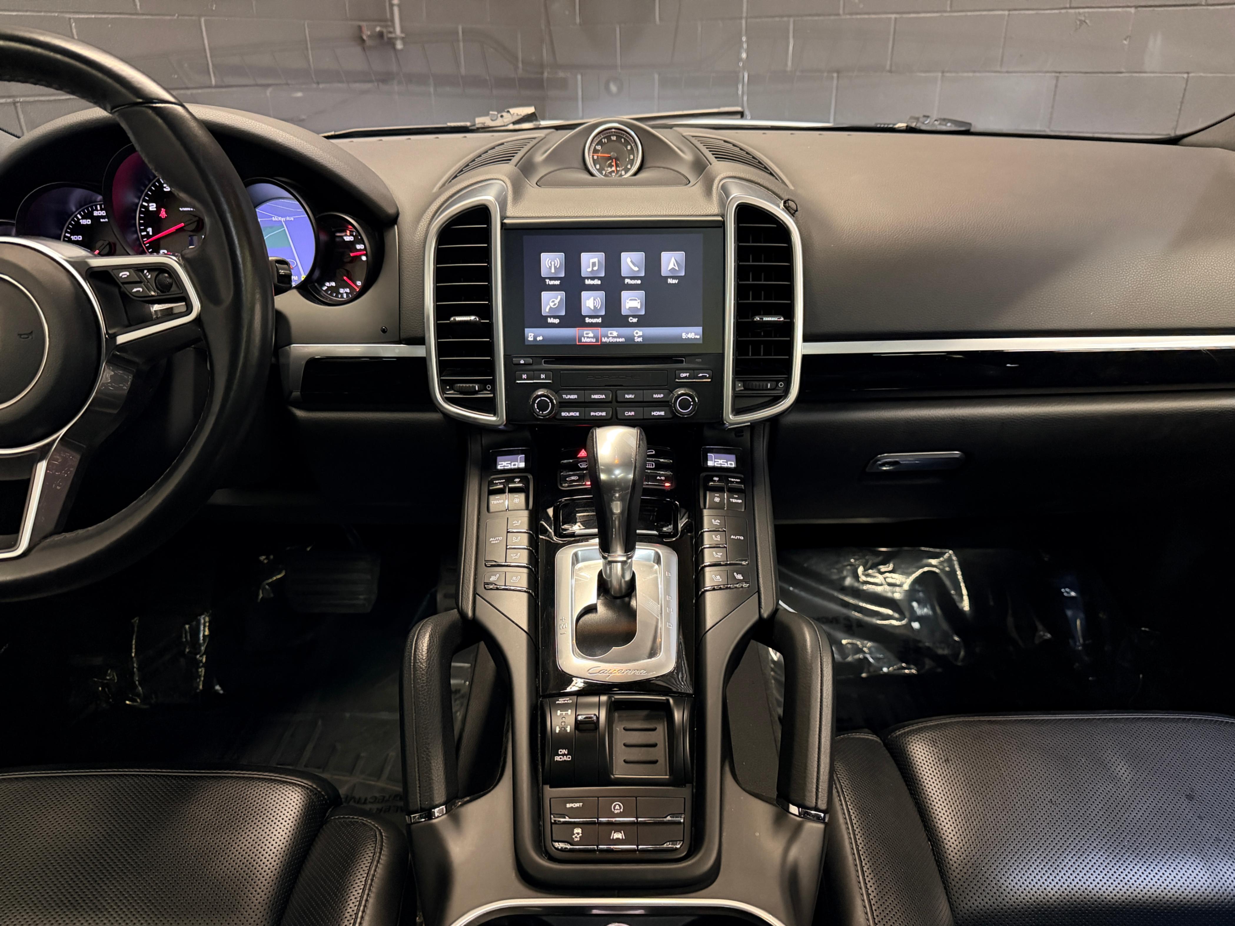 /hcwenterprisecorporation/2017-Porsche-Cayenne-6120700323581705.jpg