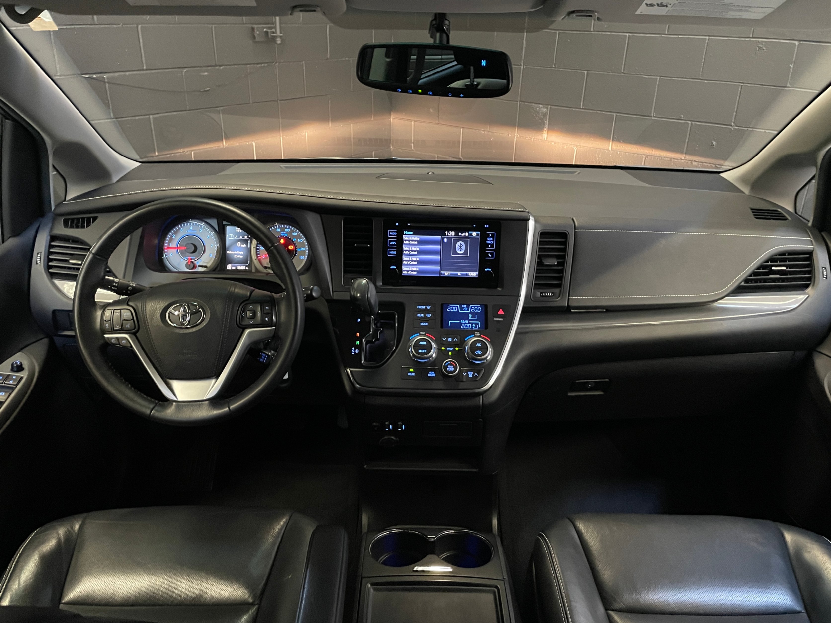 /hcwenterprisecorporation/2017-Toyota-Sienna-3867724416866083.jpg