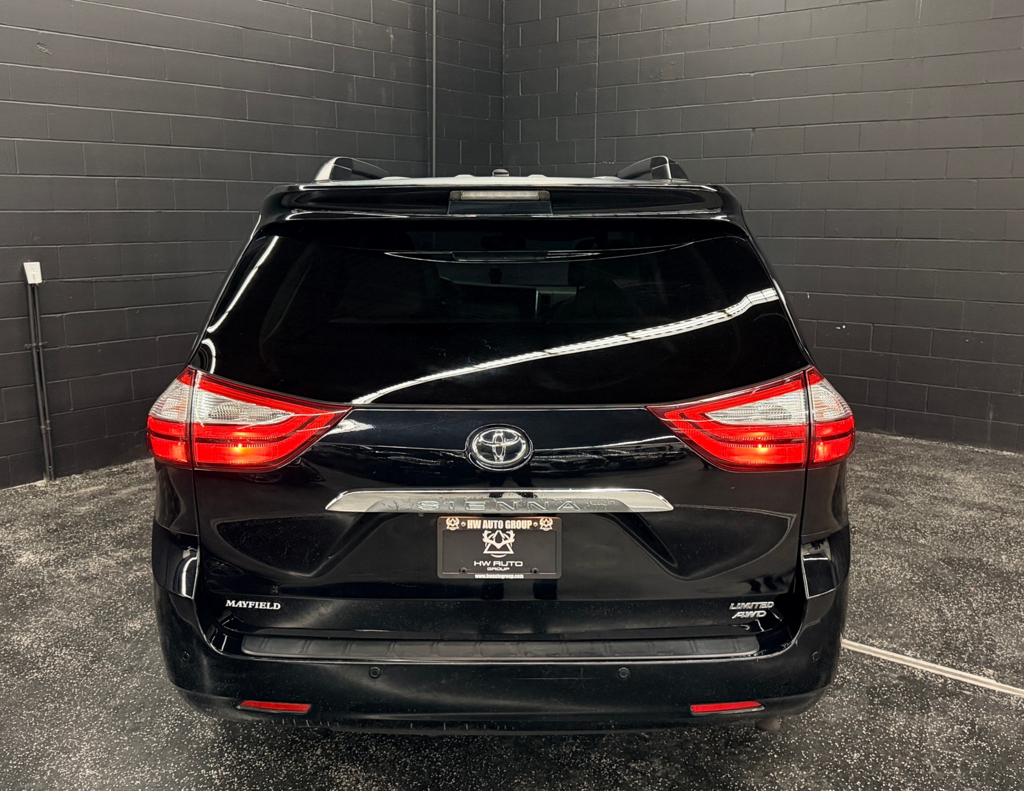 /hcwenterprisecorporation/2017-Toyota-Sienna-6422184153572192.jpg